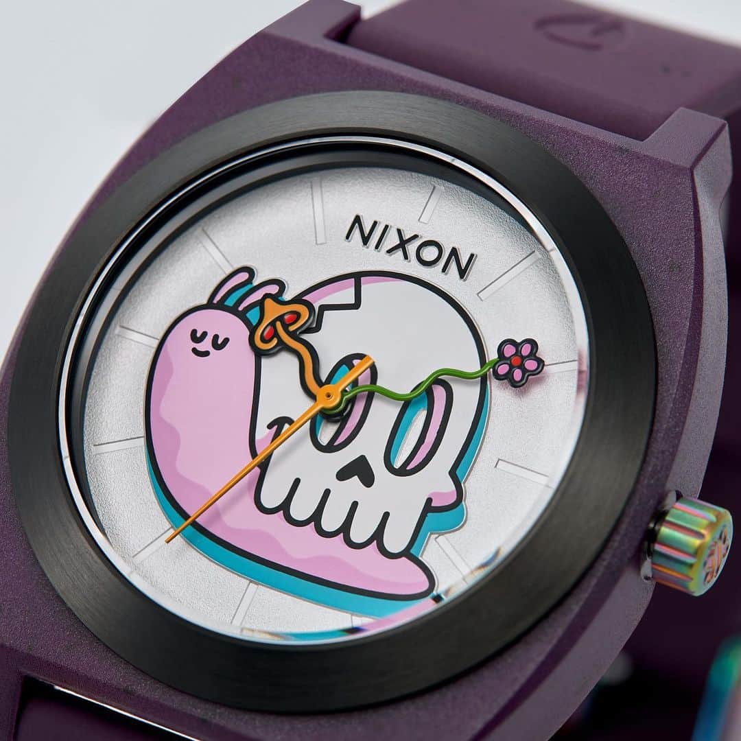 ニクソンさんのインスタグラム写真 - (ニクソンInstagram)「Hannah Eddy found a proper canvas for her artistic expression.   Reducing waste from the environment, the case of the #Nixon Time Teller OPP is made with Other People’s Plastic. Plus, the upgraded performance band with quick-release is up for adventure.   Hit the link in our bio to view the entire @hannaheddyart collection.」4月6日 2時12分 - nixon