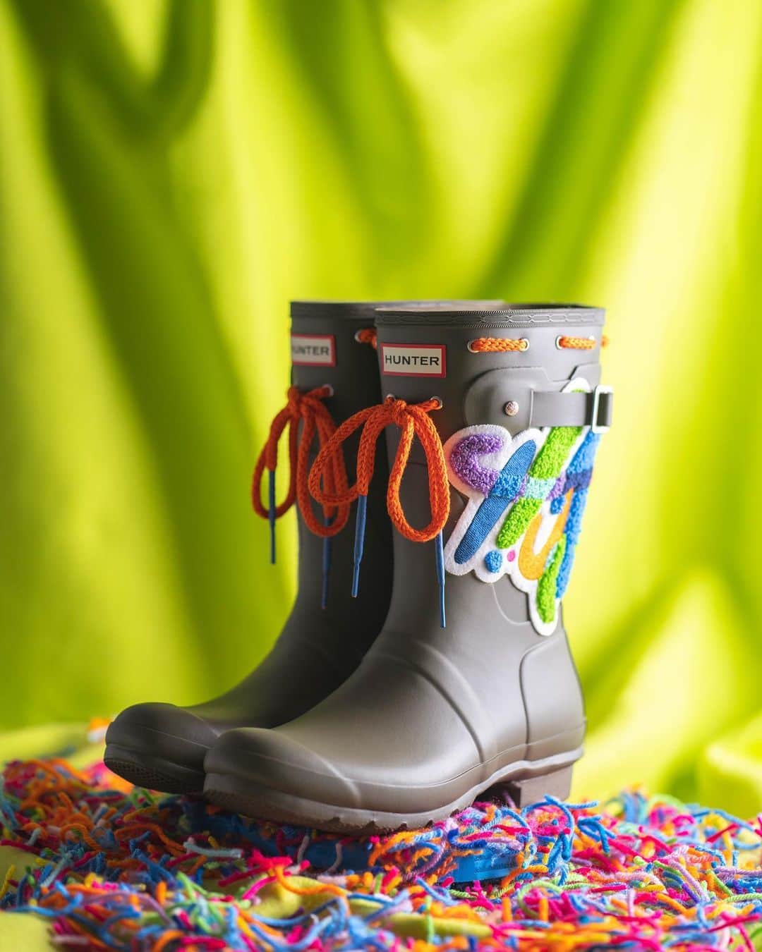 ハンターブーツのインスタグラム：「Launching tomorrow: our new #HunterCreators release by @TheSamLao drops at 10am EST on hunterboots.com  Sign-up via the link in bio to be the first to shop the limited-edition collaboration, featuring one-of-a-kind Original Short Boots for men and women.   #HunterBoots」