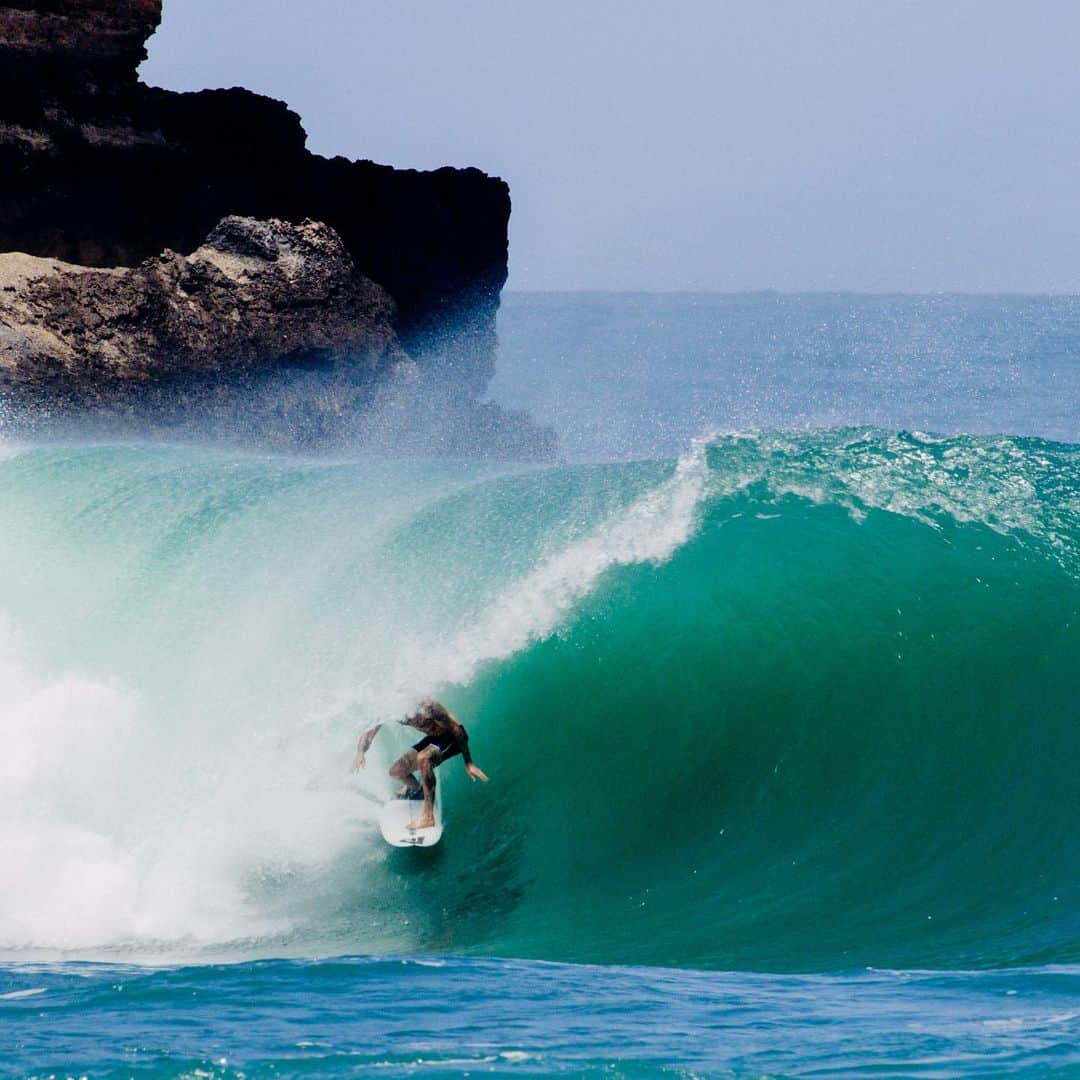 クイックシルバーのインスタグラム：「Coming soon: Time   An exploration into the islands of Indonesia and a visit to Hawaii ft. @mikeywright69 and @rolstie and captured by @wadeecarroll」