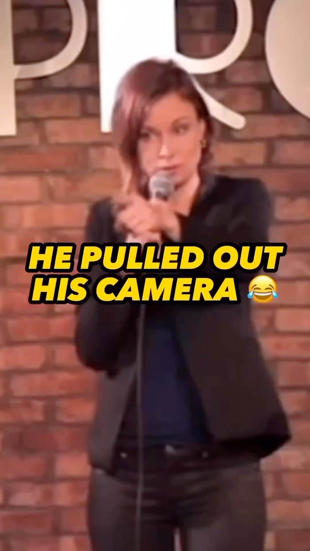 メアリー・リン・ライスカブのインスタグラム：「Pose for the camera 📸  Get your tickets now to see the hilarious @marylynnrajskub LIVE at the #IrvineImprov April 20th!  🎟️improv.com/Irvine」
