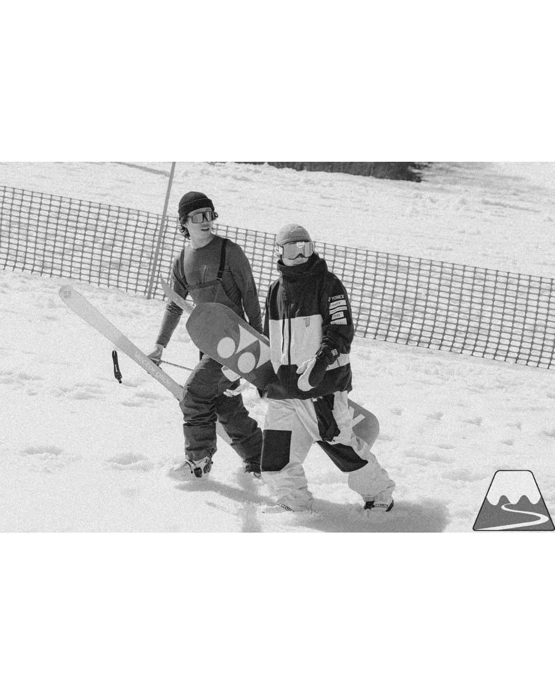 杉本幸祐さんのインスタグラム写真 - (杉本幸祐Instagram)「Snowboard crew.  これからも雪で遊べるように @sdgs_kids_movement   #vectorglide  #jazzysport  SNOWACTION 2023のイベントにご協賛いただきました 以下企業の皆様ありがとうございました  #oakleyjapan 様 @oakleyjapan  #株式会社ウィルレイズ 様　@willraise_official  #amuse株式会社 様 #アミューズスポーツ 様 #株式会社コーセー 様　@kose_official  #woo株式会社  様 #富良野スキー場60周年記念 様　@furanoski_official  #日本生命保険相互会社 様　 #株式会社プラス 様 #回転寿司トピカル 様　@topical0070  #ksport 様 #アクティブ株式会社 様 #アッシュホールディングス株式会社 様 #株式会社kplan 様 #株式会社ビーバン 様　@beevan0417  #株式会社Sept. 様 #エナライン株式会社 様」4月6日 5時31分 - _b1ackcoffee_