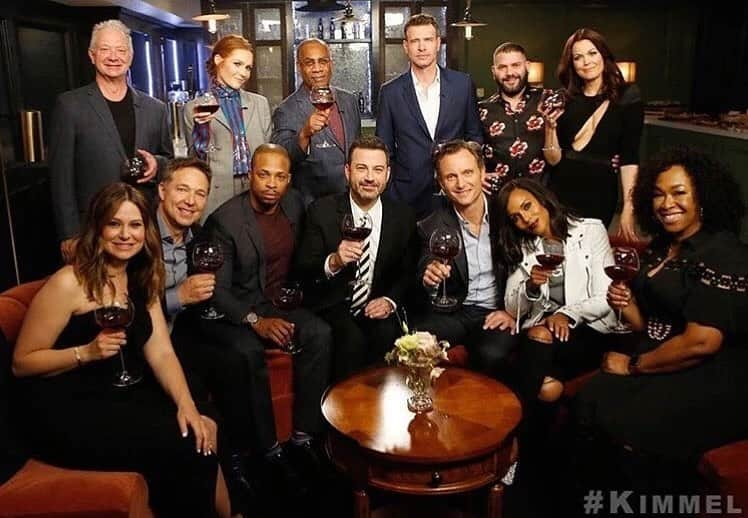 ベラミー・ヤングのインスタグラム：「Happy #Scandal -versary, #gladiators! 11 years! What a gift to get to be a part of this love, this family- & what a gift for it to all be going strong still. 🥰 I'm hugging each of you with my heart today. @scandalabc surely did change my life; I will always be grateful to & for it! (& ty @jimmykimmellive for giving all of us this fun night together for our finale 💗) Love you all, my cast family- & love & thank you most of all, @shondarhimes , for dreaming this wonderful world into being. #ScandalFam #CheersBaby #OverACliff ❤️🍷🍿🔥🎉」