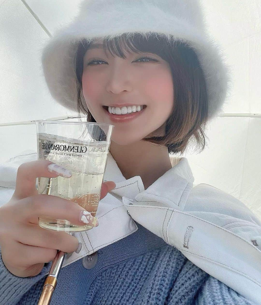 岡田美紅さんのインスタグラム写真 - (岡田美紅Instagram)「🥰🌈✨  #京都 #グルメ #フードフェス #お花見 #花見 #お出かけ #桜 #桜祭り #屋台 #ピクニック #4月 #春 #彼女感 #関西 #関西デート #お酒 #ビール #ランチ #ハイボール #ウイスキー」4月6日 17時00分 - miipopo_39