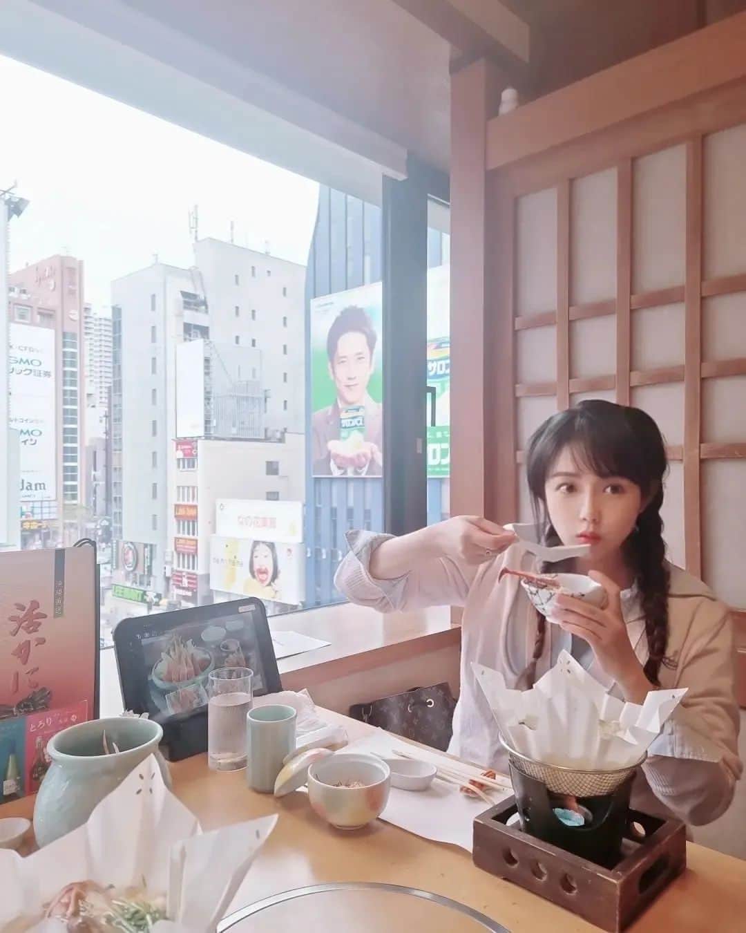 カン・ウンビさんのインスタグラム写真 - (カン・ウンビInstagram)「크랩🦀크랩🦀 파스는 샤론 サロンパスAe 🤍 #강은비 #osaka」4月6日 16時25分 - ekobi_