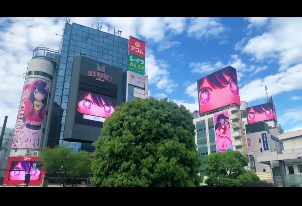 横槍メンゴのインスタグラム：「どう見ても嘘みたいですが現実の光景らしい  #推しの子」