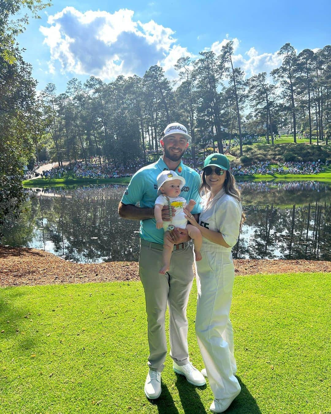 マックス・ホーマさんのインスタグラム写真 - (マックス・ホーマInstagram)「Today was one of the best I can remember. Cam rocked it at the Par 3 contest (although he wasn’t particularly helpful). Memories for @lacehoma and me that will last forever. Thx to @themasters for doing this. Tomorrow, we roll #golf #pvo」4月6日 8時00分 - max.homa