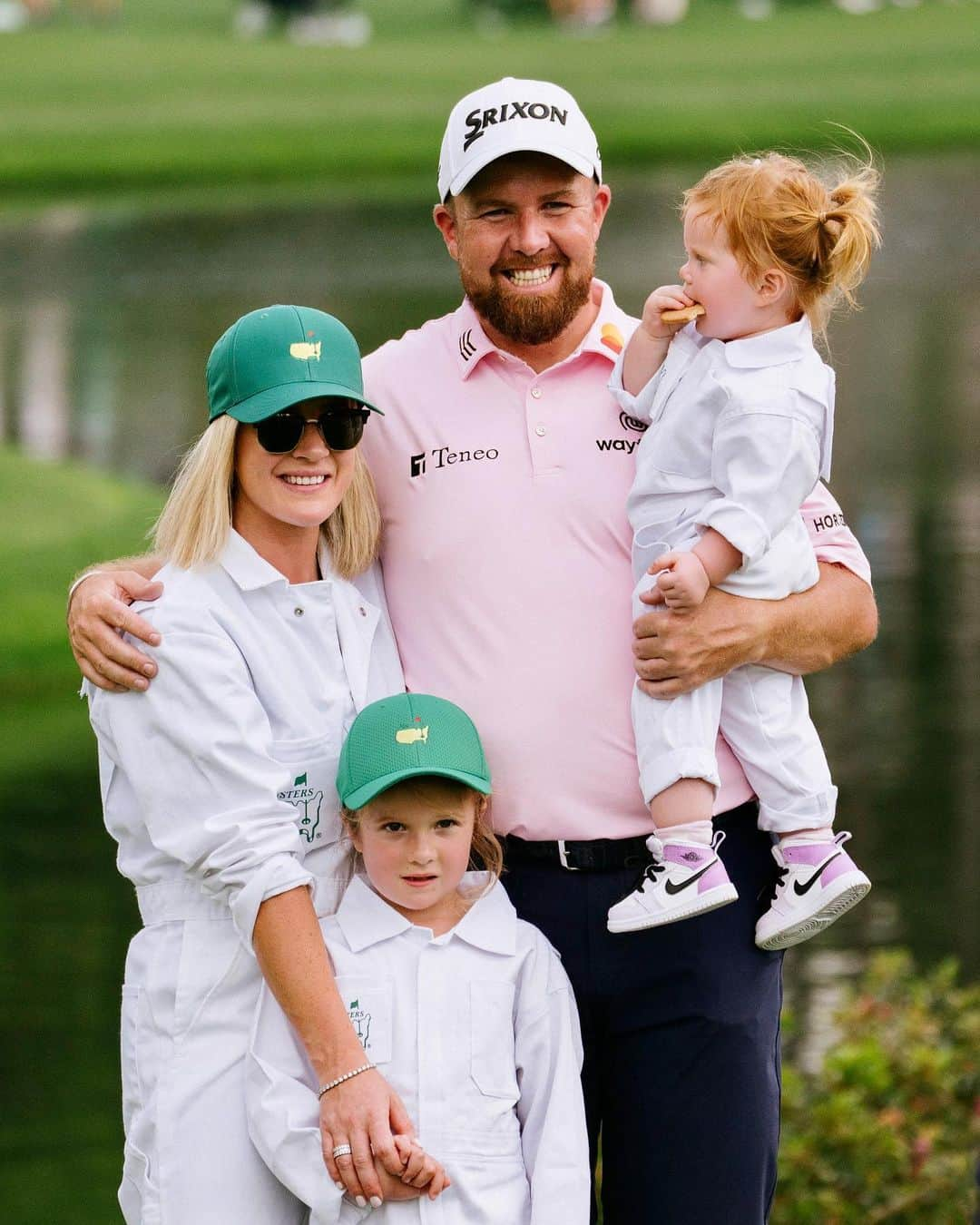 シェーン・ローリーのインスタグラム：「Making memories with my girls @themasters 😍」