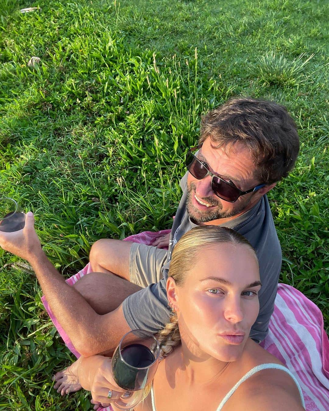 フェリシティー・パルマティアーさんのインスタグラム写真 - (フェリシティー・パルマティアーInstagram)「more bits and bobs from Kauai ⛰️」4月6日 8時19分 - flickpalmateer