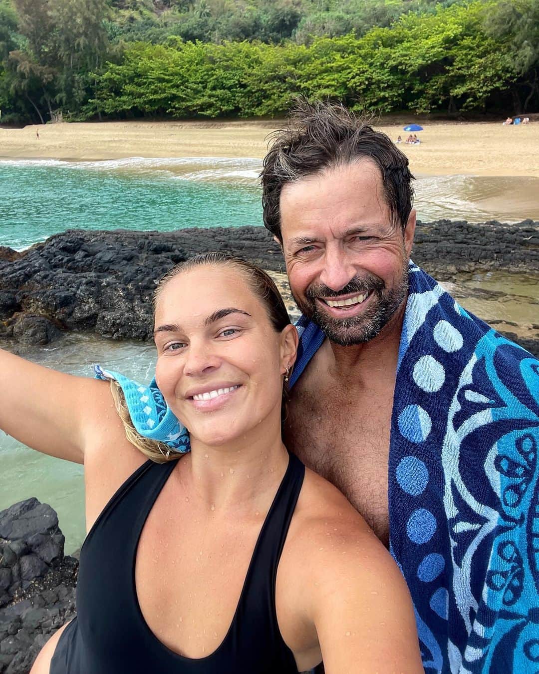フェリシティー・パルマティアーさんのインスタグラム写真 - (フェリシティー・パルマティアーInstagram)「more bits and bobs from Kauai ⛰️」4月6日 8時19分 - flickpalmateer