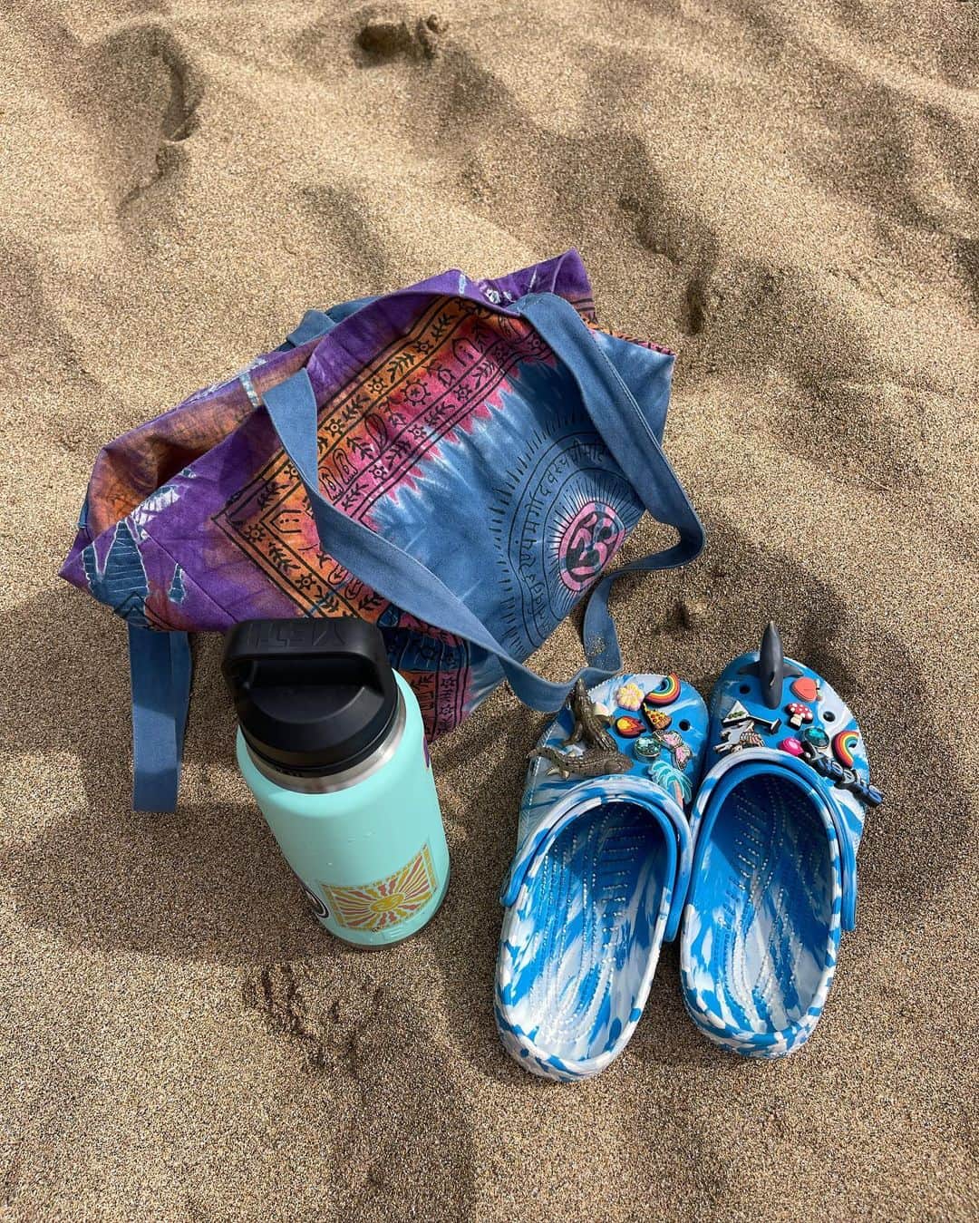 フェリシティー・パルマティアーさんのインスタグラム写真 - (フェリシティー・パルマティアーInstagram)「more bits and bobs from Kauai ⛰️」4月6日 8時19分 - flickpalmateer