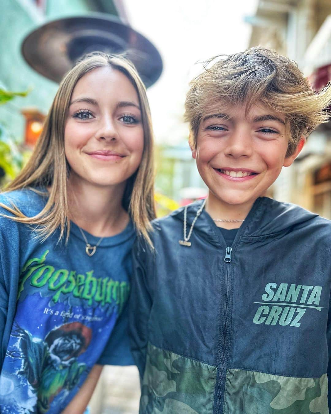 ジェシカ・シーバのインスタグラム：「It’s easy, as mothers, to get distracted away from ourselves. I dug out my big camera and I already feel like I’m on my way back to me. ❤️」