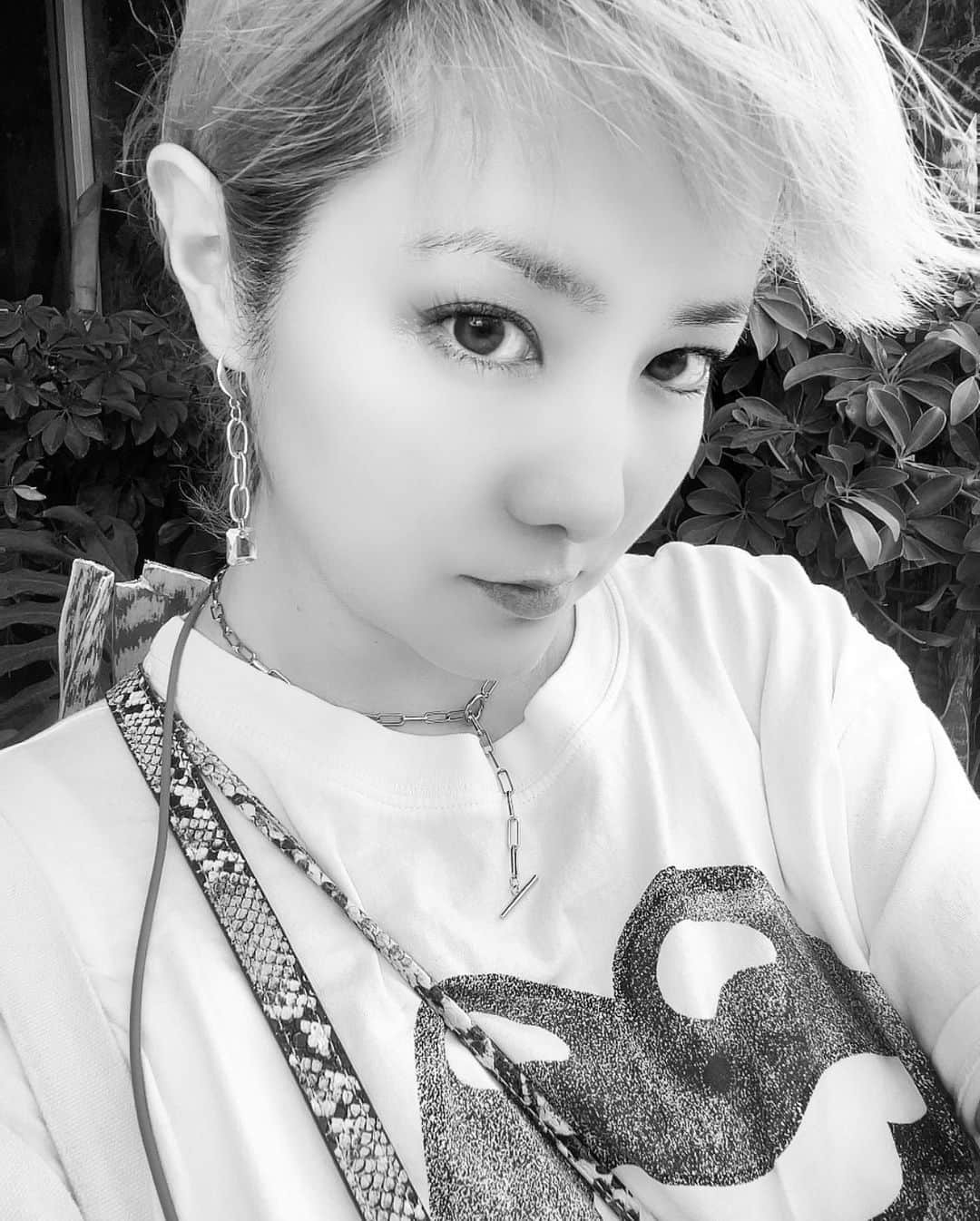 希良梨のインスタグラム：「🤍🖤💜  Have a nice day;  ・ ・ ・ ・  #mexico」