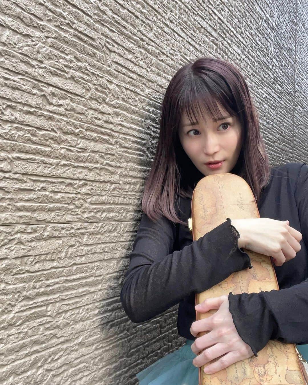 岡部磨知のインスタグラム：「🎻🤍  #violin  #recording  #musician」