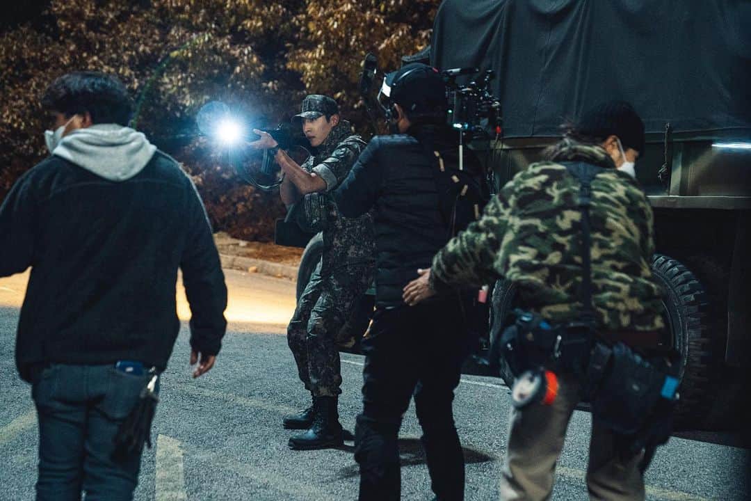 シン・ヒョンスさんのインスタグラム写真 - (シン・ヒョンスInstagram)「밤춘호  #티빙 #방과후전쟁활동」4月6日 10時12分 - shintop20