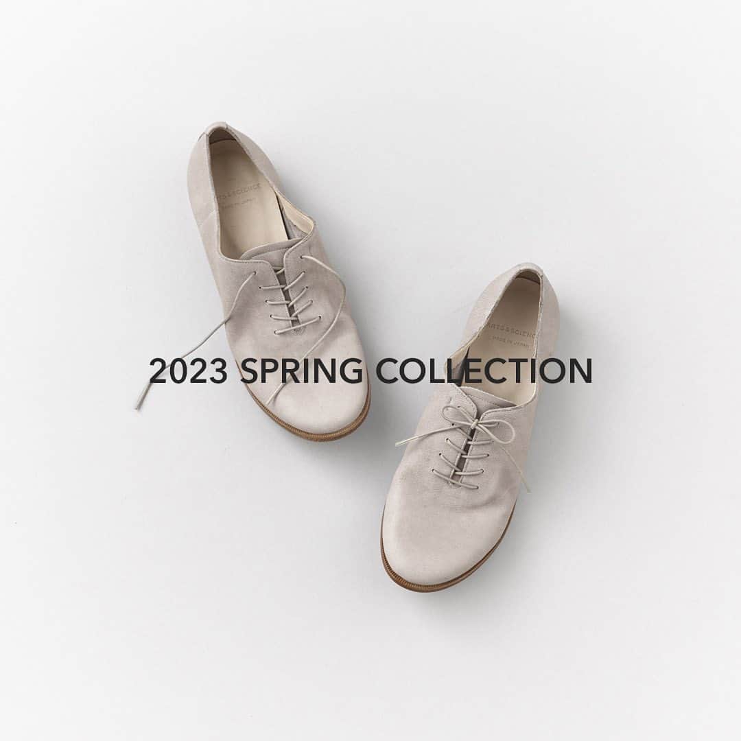 ARTS&SCIENCE official accountさんのインスタグラム写真 - (ARTS&SCIENCE official accountInstagram)「・ 2023 Spring Collection  A&S各店に、2023SSコレクションのアイテムが順次入荷しています。 WEBサイトでは「2023 Spring Collection」を公開中。どうぞご覧ください。  New items from 2023 SS collection will launch at A&S flagship shops every month. Please also take a look at our new releases now available to see online.  @arts_and_science  価格やアイテムの詳細は、WEBサイトにてご覧いただけます。プロフィールのURLからご覧ください。 For more details, tap the link in our bio.  入荷日はアイテムにより異なります。商品についてのお問い合わせは店舗、またはWEBサイトのコンタクトフォームよりご連絡ください。 Launch dates will vary per item. For item requests and direct mail orders, please contact our shops directly or use our contact form from our official web page.  #artsandscience #artsandscienceaoyama #artsandsciencemarunouchi #andshopaoyama #overthecounterbyartsandscience #downthestairs #artsandsciencekyoto #andshopkyoto #hinartsandscience #artsandsciencedaikanyama #artsandsciencefukuoka」4月6日 11時03分 - arts_and_science