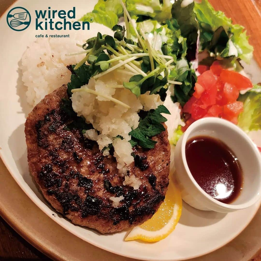 WIRED CAFEさんのインスタグラム写真 - (WIRED CAFEInstagram)「wired kitchen  和風おろしハンバーグ 人気のハンバーグライスが和風仕立てになりました！ ポン酢でさっぱりと食べれる１皿です！  フードだけでなくデザートも充実しているので、WIRED CAFE　Kitchen共に少しずつ紹介していきますね🙆  #wiredkitchen #ハンバーグランチ #ハンバーグ　#埼玉カフェ #カフェカンパニー #おいしいリレー」4月6日 11時38分 - wiredcafe_official