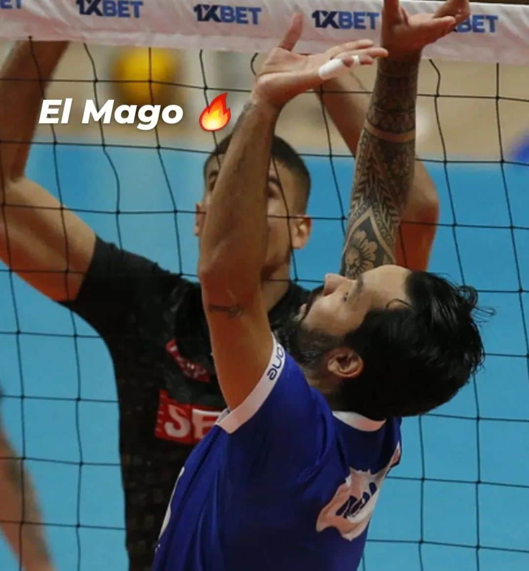 ウィリアム・アルジョナのインスタグラム：「E não é que deu noix!!  Partiu semifinal!!  Orgulho que não cabe no peito. Muito respeito e admiração a todos do @sesisp_volei.  Seguimos no sonho! #lastdance  #vcfazpartedamagia  @voleiminas_oficial  @mizunobr  Muito obrigado @sigvarisgroup.brasil e @power.focus dando um gás nessa reta final. Obrigado a todos que de alguma maneira torcem e respeitam nosso time.  Viva o vôlei.」