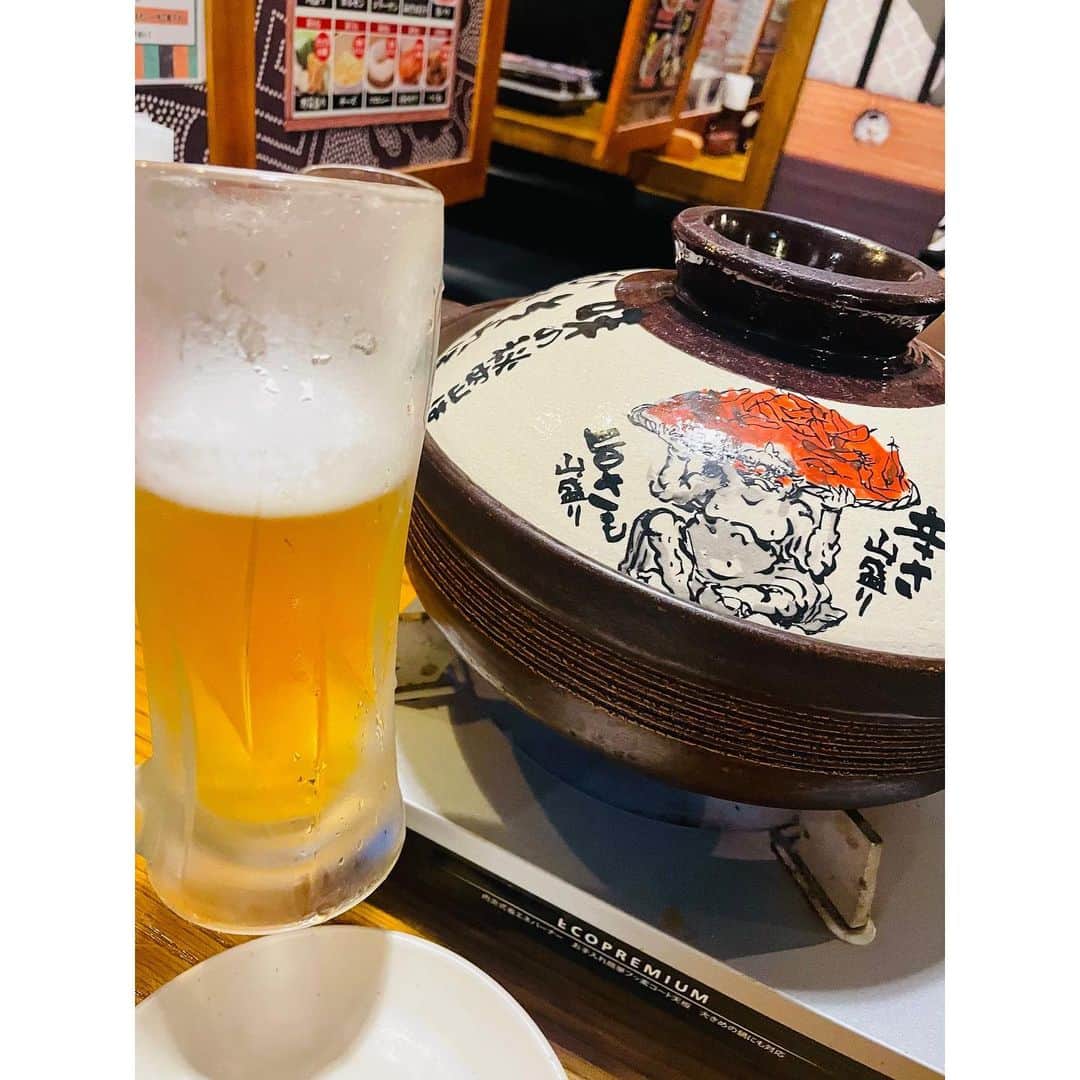 のインスタグラム：「うえーい！ 念願の赤から🍲❤️ めっちゃうまかったー！ 少し辛いのがいいから５にして セセリ多めが最高だった🔥 ビールと鍋とか幸せ🫰🫰🫰」