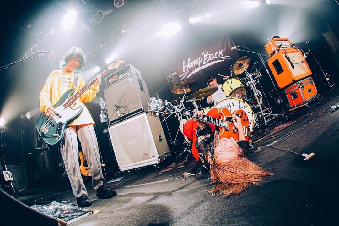 林萌々子のインスタグラム：「. 2023.4.5 at 新潟LOTS "tour tour tour" 13本目  W/ INKYMAP  みんなわろてて良い  photo by @junpeihiyoshi  #無断転載引用だみだよ」