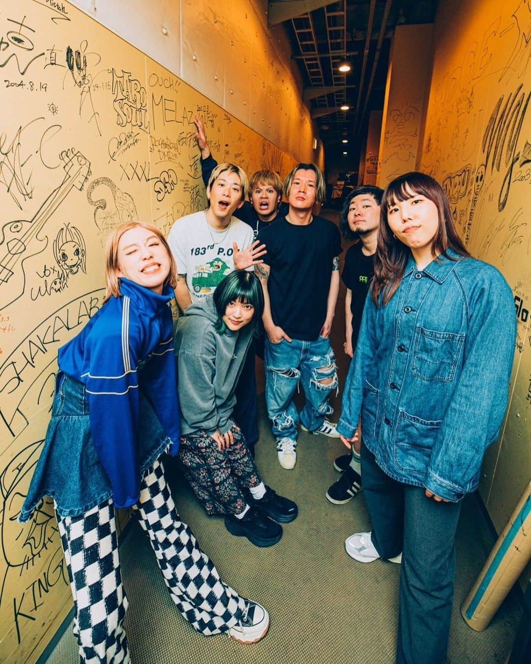 林萌々子さんのインスタグラム写真 - (林萌々子Instagram)「. 2023.4.5 at 新潟LOTS "tour tour tour" 13本目  W/ INKYMAP  ありがとインキー！ なんかすんごい楽しかったね！  photo by @junpeihiyoshi  #無断転載引用だみだよ」4月6日 13時08分 - hysmmk214