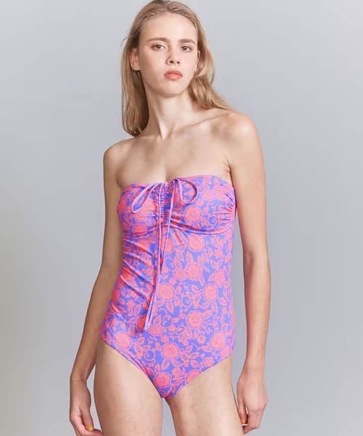 Lepidosのインスタグラム：「. Now on pre-oder！  FLORAL BARE ONE-PIECE🌷  #lepidos#lepidos_swimwear#23ss」