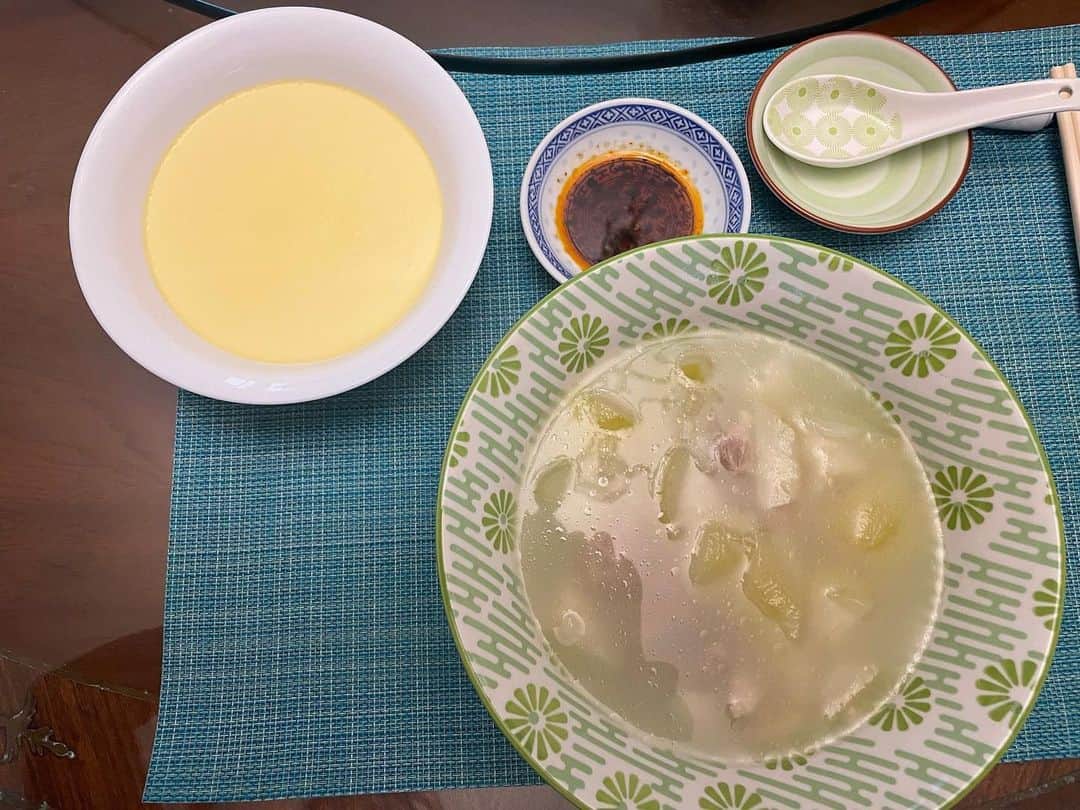 アグネス・チャンのインスタグラム：「本格的なダイエットご飯。」