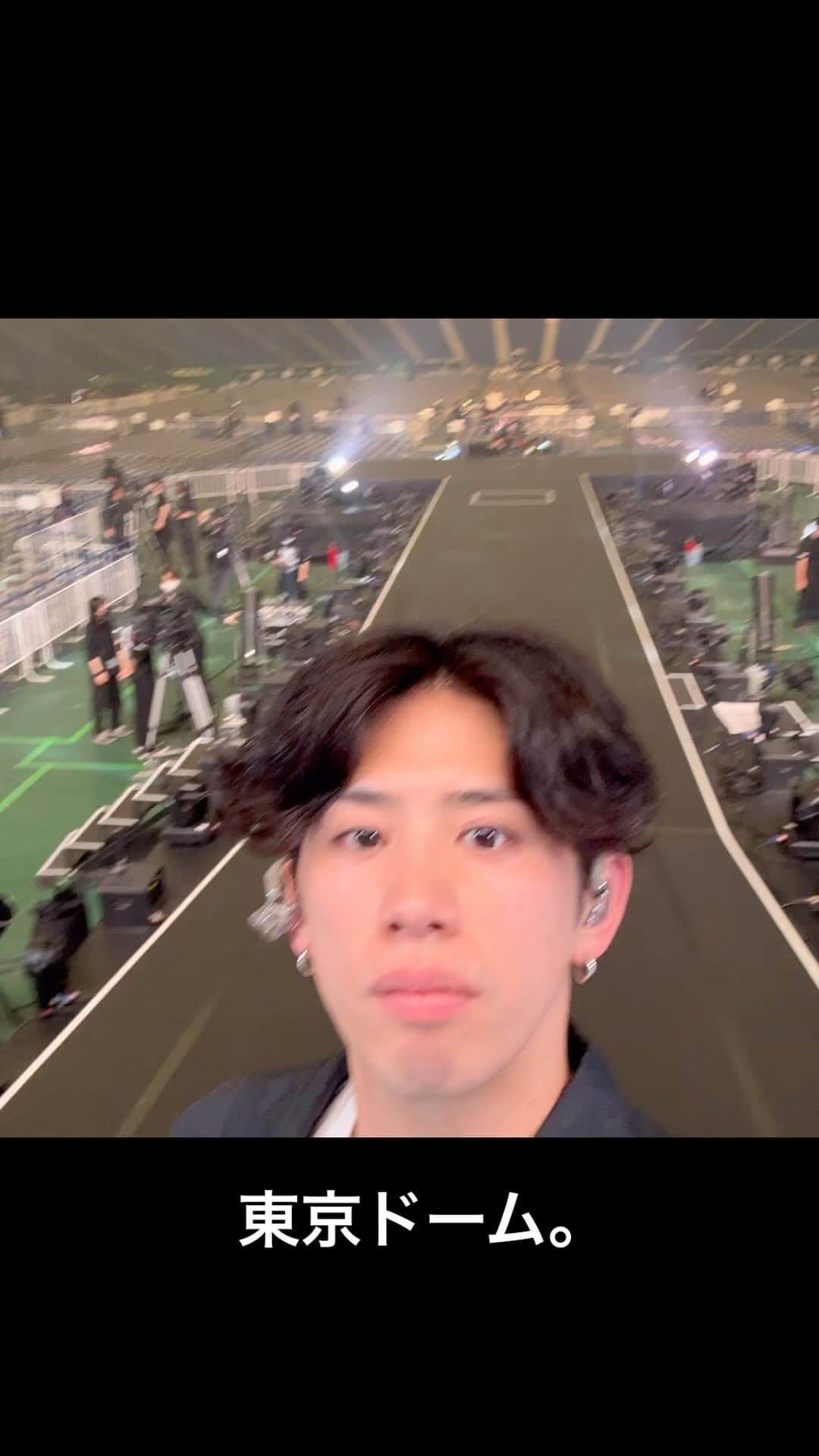 Taka のインスタグラム：「🤘🏻」