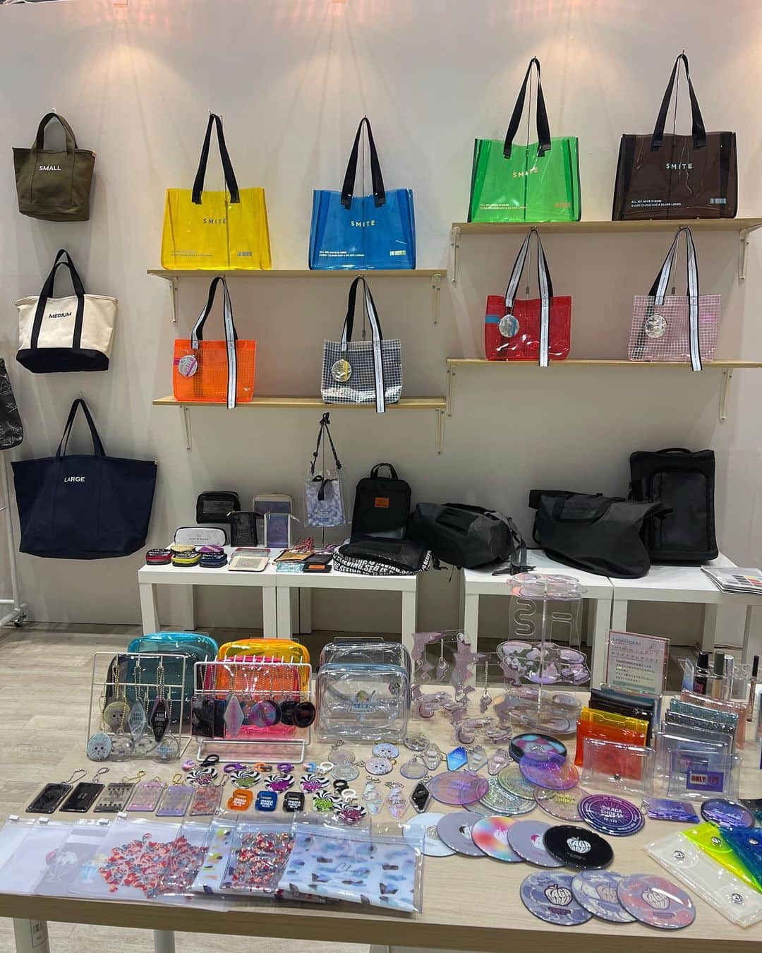 mikaさんのインスタグラム写真 - (mikaInstagram)「♥︎︎∗︎* FaW TOKYO（ファッションワールド東京）【春】 @fashionworld_dg のイベントに 公式アンバサダーとしてお邪魔してきました☺︎  アパレル、シューズ、バッグ、小物など 沢山のファッションアイテムを見てきた！ 実際に商品を作る企業さんのお話を聞けて こだわりに対する熱意を感じたよ✨  #pr #fawtokyo #fawtokyo_spirit #デジタルファッション #サステナブルファッション #フェムケア #メタバース #サステナブルコーデ #サステナブル #ファッションワールド東京 #fashionworldtokyo」4月6日 14時12分 - _mika.___