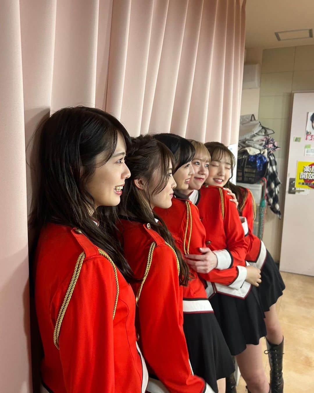 岡部麟さんのインスタグラム写真 - (岡部麟Instagram)「#AKB48 #team8 #チーム8  #結成9周年特別公演 🐝  Photo by はっつ📷 思い出に残る素敵な写真をありがとう！」4月7日 0時46分 - beristagram_1107