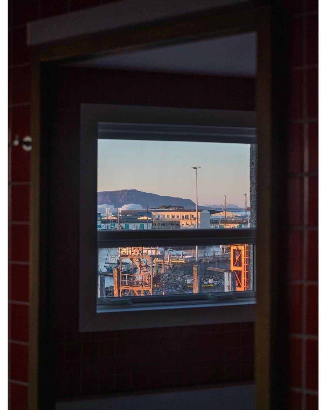 ジェイミー・カラムさんのインスタグラム写真 - (ジェイミー・カラムInstagram)「Photos from hotel windows.」4月7日 1時02分 - jamiecullum