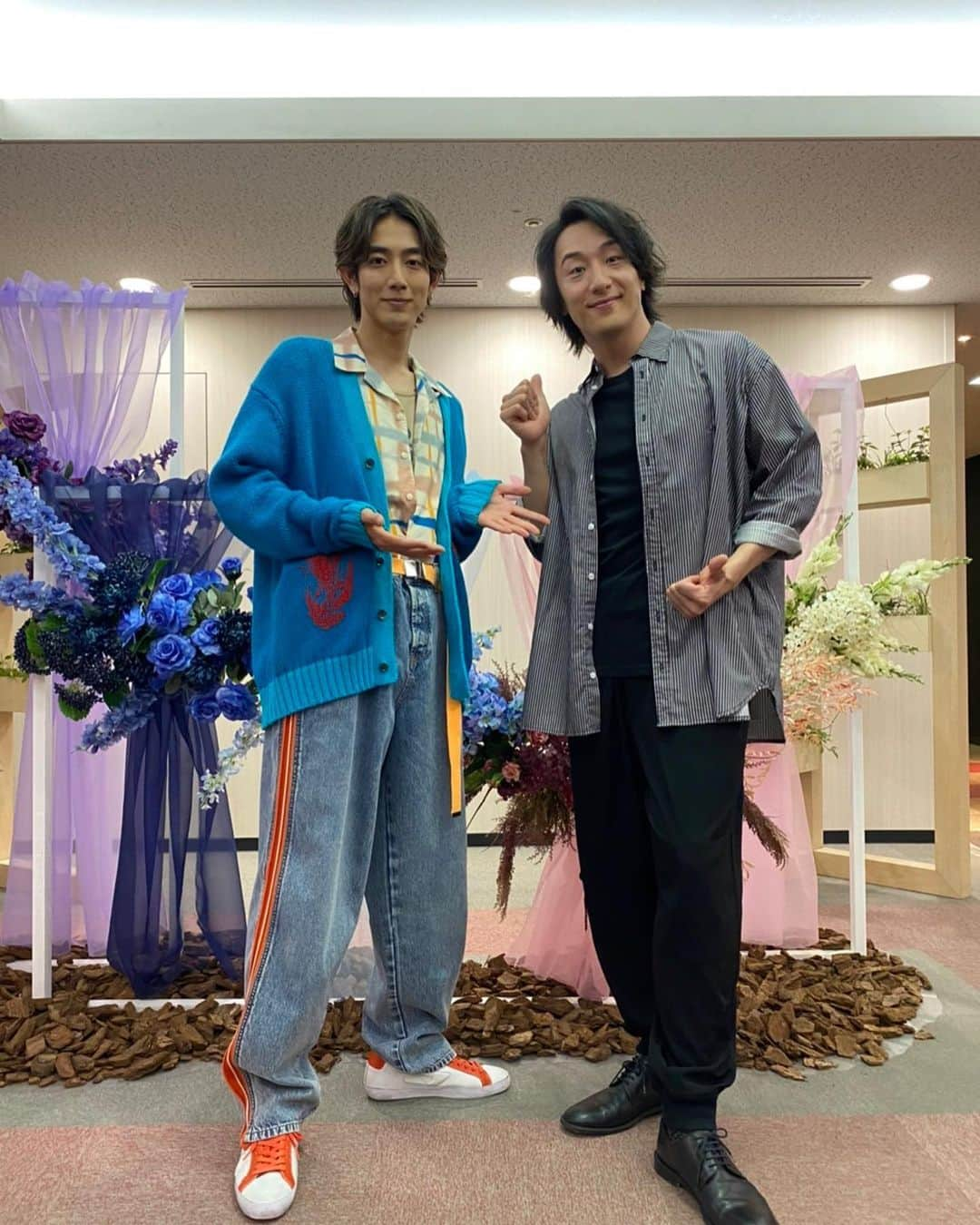 ホリプロ Actorさんのインスタグラム写真 - (ホリプロ ActorInstagram)「／ #大貫勇輔  #駒木根葵汰  ＼  本日、フジテレビ系「ぽかぽか」のコーナー「箱の中身はなにイケメン？」に出演いたしました！  ご覧いただきありがとうございました😊  #ツーショット  #ぽかぽか  #フジテレビ  #tv  #俳優 #ホリプロ #horipro」4月6日 17時36分 - horipro_official_actor