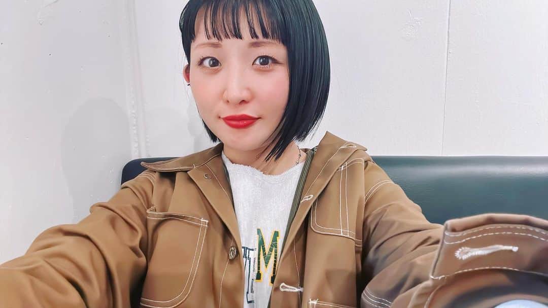 都乃さんのインスタグラム写真 - (都乃Instagram)「Hello New Me👩🏻💜  Hair Done💇🏻‍♀️  #SATONO #lovemusic #japanesegirl #japaneseartist #singersongwriter」4月6日 17時31分 - tonomotono