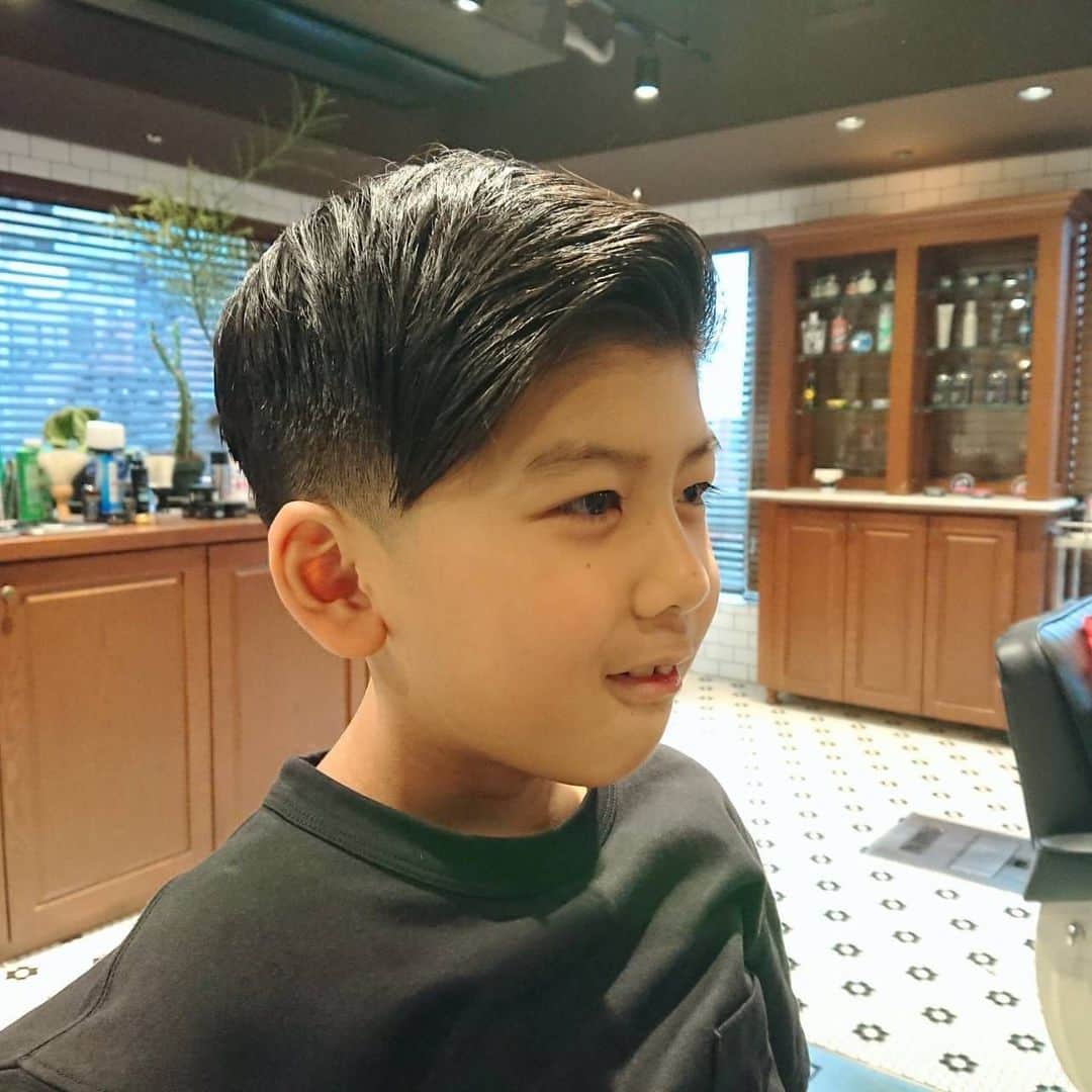 フリーマンズスポーティングクラブのインスタグラム：「FSC - FUTAKOTAMAGAWA BARBER💈👦🏻  ⁡ HAIR CUT ¥6,600(tax incl.) made by @fooming.m   #freemanssportingclub  #fscbarber #barbershop #barber #mensgrooming」