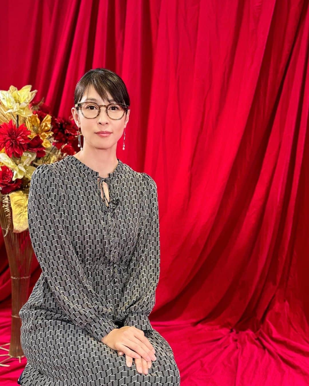 水野美紀のインスタグラム：「⠀ 明日4/7（金）放送のTBS系 「中居正広の金曜日のスマイルたちへ」に出演します。 気になる夫婦特集です👀✨ ⠀ #中居正広の金曜日のスマイルたちへ #金スマ #TBS #水野美紀 ⠀ 【by staff】」