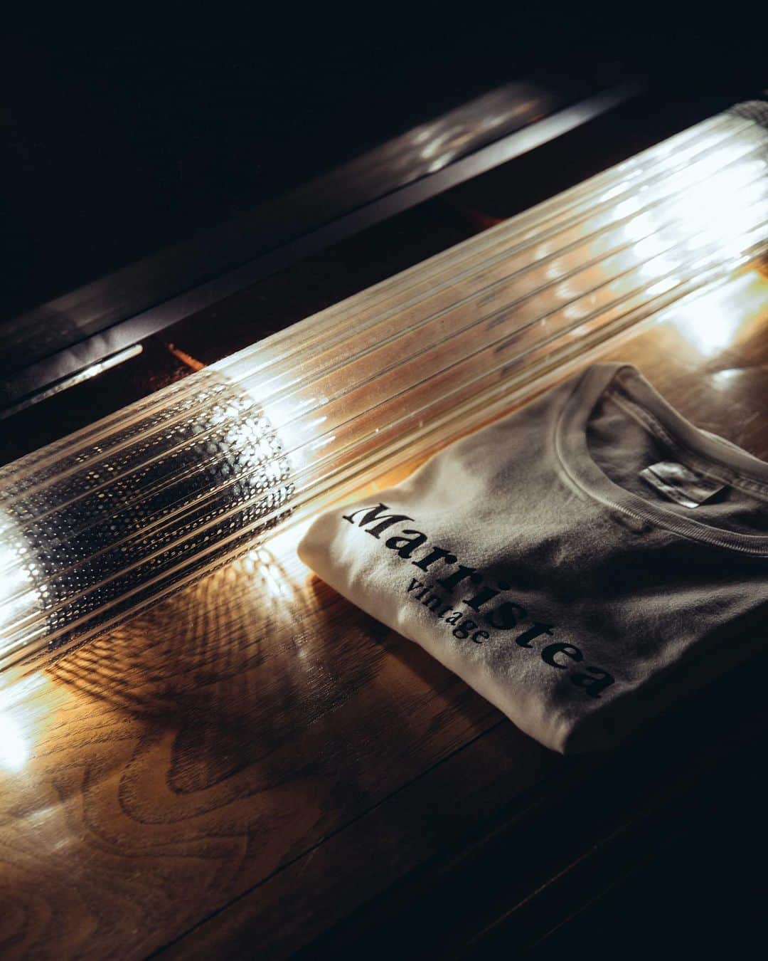 MARISのインスタグラム：「@marristea_vintage is opening tonight at 8pm finally!!See you there❤️  @marristea_vintage ♻️やっとOPEN🫶🏾 1点物vintageがほとんどなのでTシャツも作りました✨ 遅くなっちゃったけど全部可愛い洋服が出来て嬉しい❤️📦 ではまた今夜🌕8:00 pm - 🫶🏾」