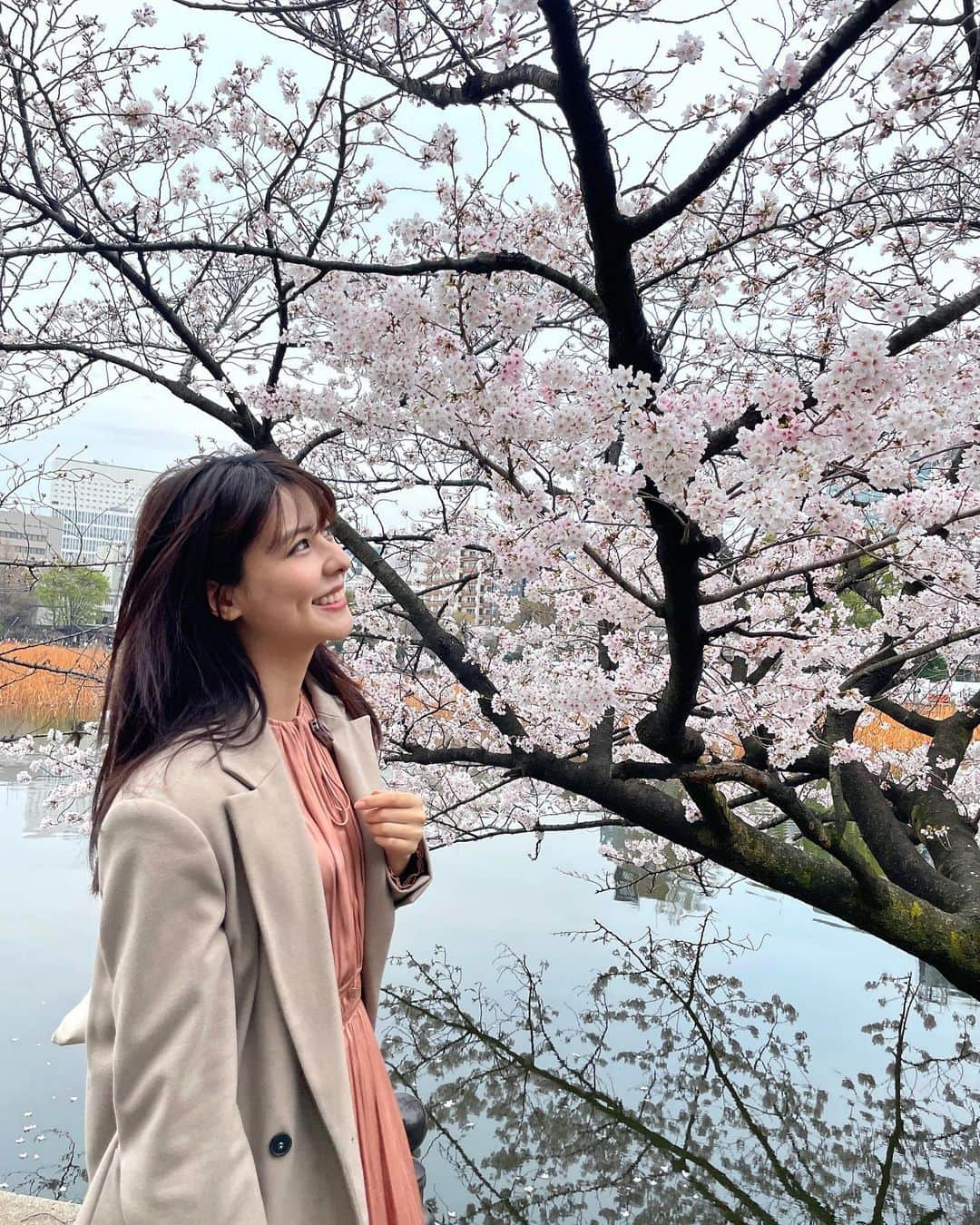 藤井美菜さんのインスタグラム写真 - (藤井美菜Instagram)「. 今年の東京の桜は長く咲いていましたね。 来年も、また🌸  올해 도쿄 벚꽃은 오래 버텼던것같아요.  내년도…또🌸  #上野公園#桜#桜祭り#お花見#ボート#大好き #도쿄벚꽃#우에노공원#벚꽃축제#벚꽃놀이#일본벚꽃#보트놀리#보트#봄#japan#tokyovherryblossom#cherryblossom#spring#boat#🚣#🌸」4月6日 18時45分 - fujii_mina_0715