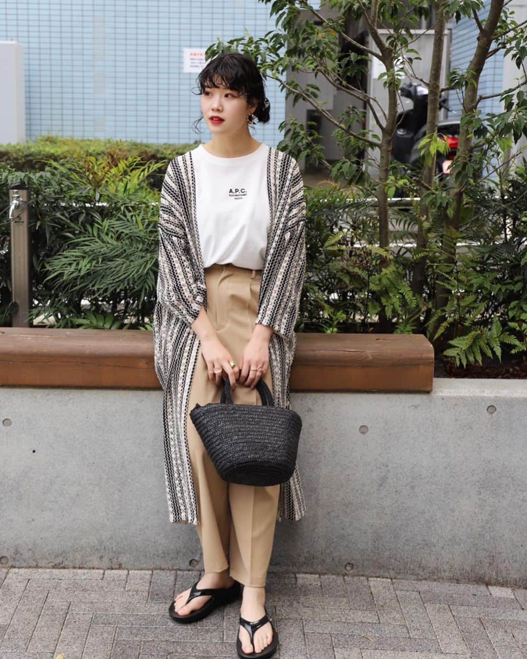 FREAK'S STORE渋谷さんのインスタグラム写真 - (FREAK'S STORE渋谷Instagram)「#freada 🌹 いつもご覧頂きありがとうございます！ 明日4/7Freadaから新作アイテムが発売開始致します♡  今回はエスニックすぎず、シンプルに着やすいアイテムから、 重ね着でより可愛く着れるアイテムまで幅広くご用意しております🌼  是非気になる方は、アイテム詳細よりご確認下さい♡  ---------------------------------------------------- ※店舗通販は、お電話・DMにて承っております。 ぜひご利用くださいませ。 ※遠方の方、ご来店が難しいお客様にもお買い物を楽しんでいただけるよう、リモートショッピングも承っております。 詳しくは当店までお問い合わせくださいませ。  ------------------------------------------------------- 感謝您一直以來的關注。 限時特賣正在舉行。 我們也接受免稅會計。 如果您想預訂或訂購，請隨時給我發消息」4月6日 18時54分 - freaksstore_shibuya