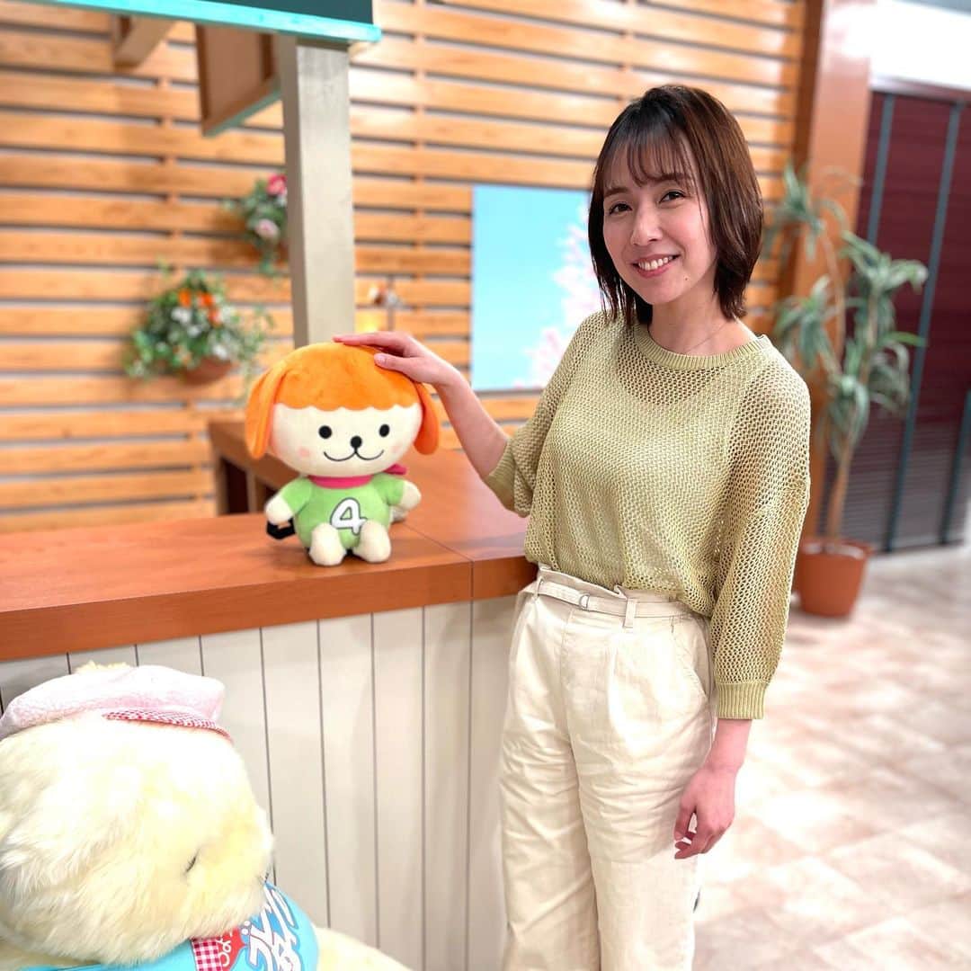 若林翔子のインスタグラム：「. . 今週はミヤギテレビのキャラクター 「だよん」と♡  番組の最後にだよんグッズをプレゼントする日もあります！ ぜひチェックしてくださいねー🥰  衣装: @honeysofficial   ーーーーーーーーーーーーーーーーー  ミヤギテレビ 「ちょっとブレイクタイム」  毎週土曜日　11:35〜 グルメ、新店舗情報、話題のスポットなど 宮城の旬な情報をお届けしています！ ぜひご覧ください🤗  ーーーーーーーーーーーーーーーー  #ミヤギテレビ #ちょっとブレイクタイム #MC #レポーター　#仙台のタレント #仙台のモデル　#仙台のレポーター　#仙台MC #仙台の魅力 #宮城の魅力　#宮城グルメ　#仙台グルメ #宮城の旬情報　#仙台の旬情報 #宮城新店舗　#仙台新店舗 #アパレル　#春の話題　 #最新映画情報　#オススメ映画　 #ミヤテレオススメ番組」