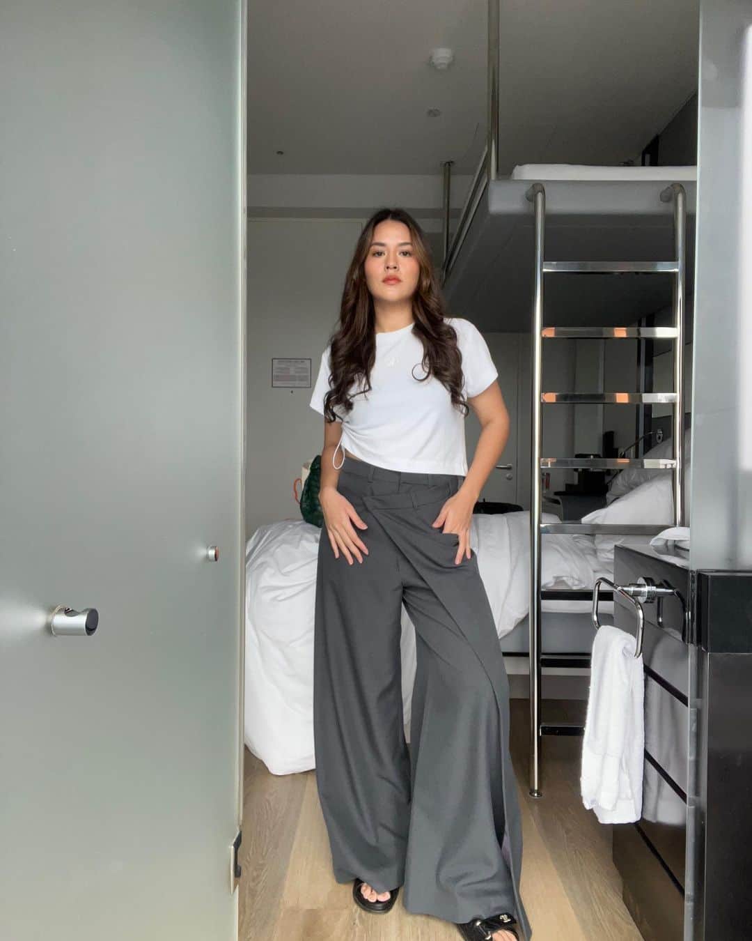 のインスタグラム：「Narsis narsis sendirian~」