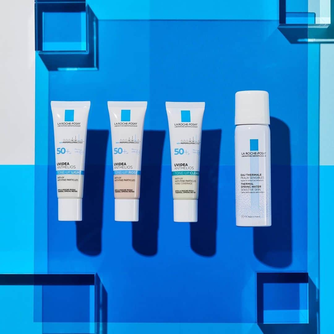 LA ROCHE-POSAY JAPAN ラロッシュポゼさんのインスタグラム写真 - (LA ROCHE-POSAY JAPAN ラロッシュポゼInstagram)「【トーンアップ 限定キットで肌を整えましょう💁‍♀️✨】  #ラロポ 20周年を記念してアニバーサリーキットが登場💙 ラロッシュポゼを代表する2つの製品がお得なセットになりました😊✨  ・・・・・・・・・・・・・・・・・・・・・・・・ ︎ ▶️トーンアップUV　アニバーサリーキット  ■UVイデア XL プロテクショントーンアップ ラ ロッシュ ポゼを代表する人気商品👏 敏感肌*1の原因から守る、バリアトーンアップUVで、 透明感と素肌感*2をプラス🤍  *1すべての人に肌トラブルがおきないわけではありません。 *2肌が呼吸出来るぐらいうっすらカバーすること。  ■ターマルウォーター ラ ロッシュ ポゼで一番歴史があり長年愛されている、ターマルウォーター💧 フランス中西部にあるラ ロッシュ ポゼ村天然の湧水をボトリングした顔・ボディ用ミスト状化粧水です✨✨ きめ細かく均一な、肌にやさしい感触のミスト💙 顔だけでなく全身のケアに。赤ちゃんから大人まで、男性、女性も、ご家族でお使いいただけます！  ・・・・・・・・・・・・・・・・・・・・・・・・  ぜひチェックしていただき、この機会にお試しください👀✨ ※全国のドラッグストア、バラエティストア限定* *一部店舗を除く ※公式オンラインショップでは販売しておりません  --------------------- ◼️UVイデア XL プロテクション トーンアップ ホワイト ◼️UVイデア XL プロテクション トーンアップ ローズ ◼️UVイデア XL プロテクション トーンアップ クリア ■ターマルウォーター ---------------------  ＊＊＊＊＊＊＊＊＊＊＊＊＊＊＊ ラ ロッシュ ポゼ 化粧品空き容器を、全国のロフト店舗*( ラ ロッシュ ポゼ販売店舗)にて回収しています。 是非、使用済みの製品をお持ちください。 ＊後楽園ロフト東京ドームシティラクーア店、堺ロフトを除く。 ＊ターマルウォーター/セロザンク/アンテリオスＵＶプロテクションミストは回収製品除外です。  #ラロッシュポゼ #larocheposay #ラロポ #スキンケア #肌荒れ #ニキビ #ニキビ対策 #肌トラブル #敏感肌 #敏感肌スキンケア #敏感肌コスメ #ドクターズコスメ #敏感肌でも安心 #敏感肌ケア #潤い肌 #ツヤ肌 #美容マニア #美容液マニア #乾燥対策 #スキンケア好きさんと繋がりたい #コスメ好きさんと繋がりたい #ターマルウォーター #化粧水 #トーンアップUV #アニバーサリーキット #UVケア #紫外線 #紫外線対策 #日焼け止め #混合肌」4月6日 19時59分 - larocheposayjp