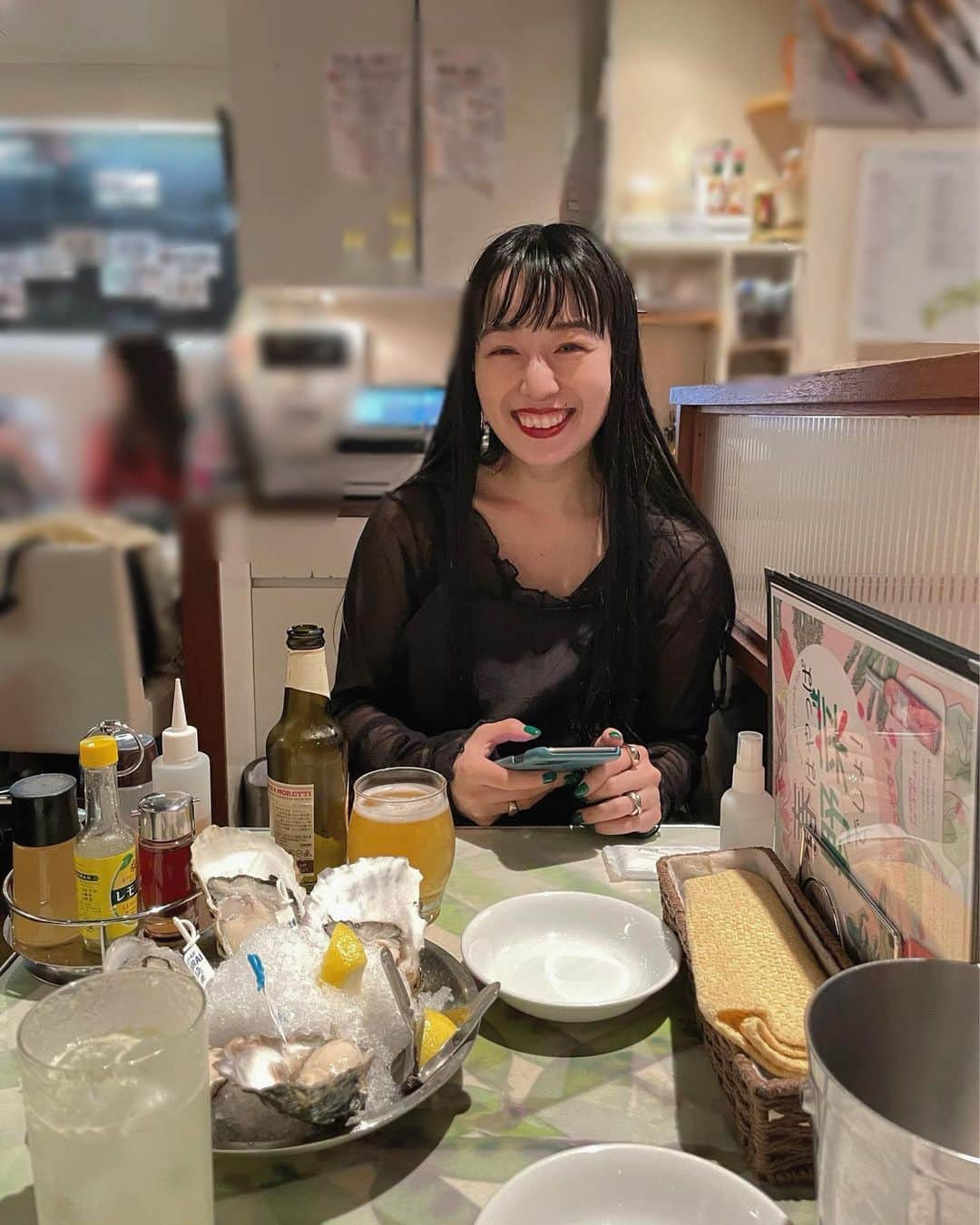 吉田佳菜のインスタグラム：「ㅤㅤㅤㅤㅤㅤㅤㅤㅤㅤㅤㅤㅤ ㅤㅤㅤㅤㅤㅤㅤㅤㅤㅤㅤㅤㅤ 牡蠣美味しかった〜🤍🍋 生牡蠣も美味しいけど焼き牡蠣が好き🤍 ㅤㅤㅤㅤㅤㅤㅤㅤㅤㅤㅤㅤㅤ 顔丸いけど楽しかった思い出やから載せちゃう！  ㅤㅤㅤㅤㅤㅤㅤㅤㅤㅤㅤㅤㅤ #jackpot #牡蠣 #生牡蠣」