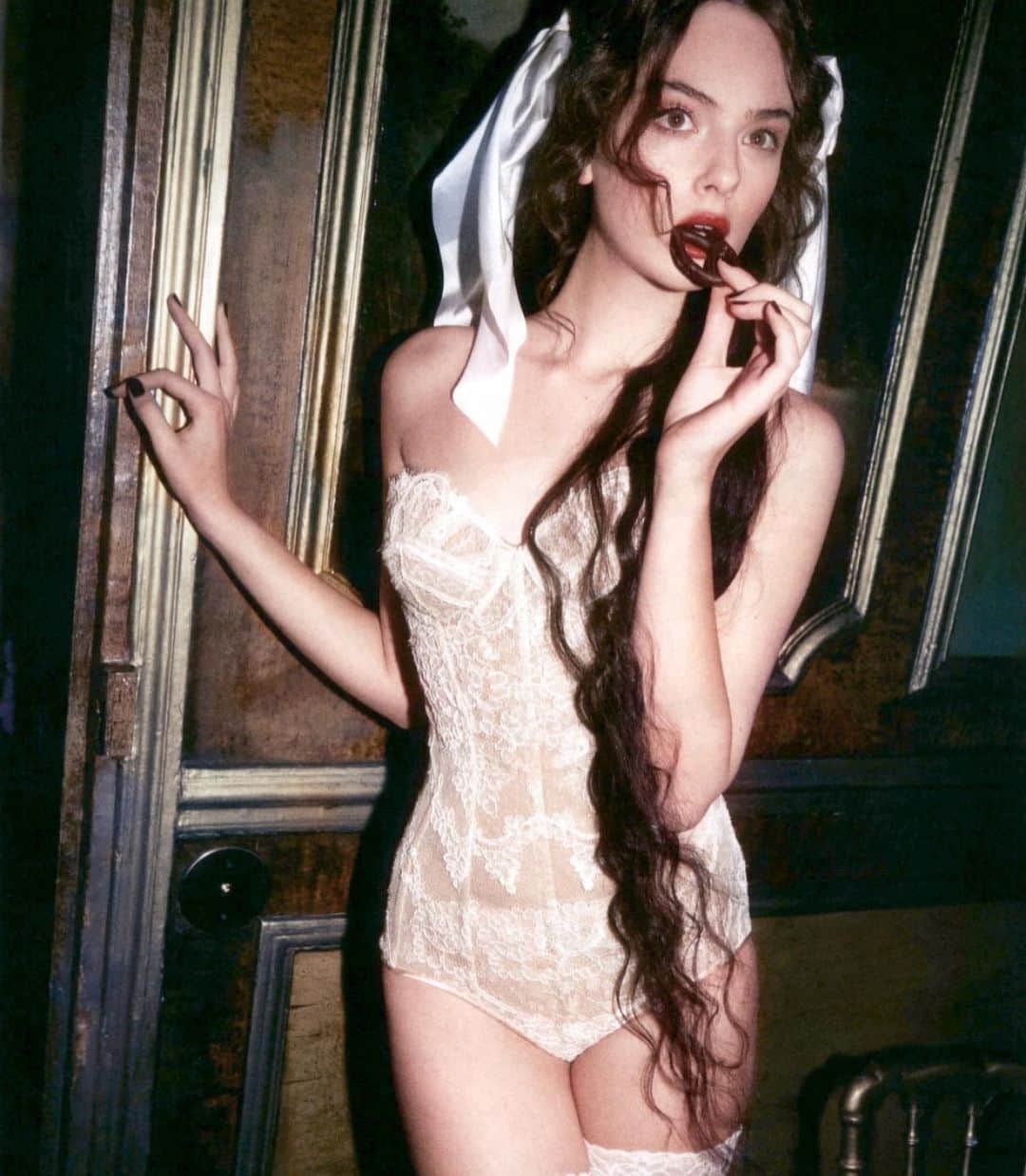 アレクシマビーユさんのインスタグラム写真 - (アレクシマビーユInstagram)「Beauty @d.casseluxxi wears @alexismabille lace corset shot by @ellenvonunwerth for @wonderland #location @laperouse_paris #lace #body #lingerie #espiegle #beauty #alexismabillehautecouture #alexismabille」4月6日 20時03分 - alexismabille