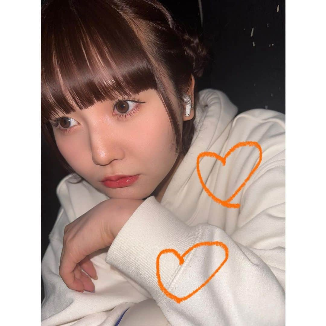 上村亜柚香のインスタグラム：「.  🧡〰️🐱」