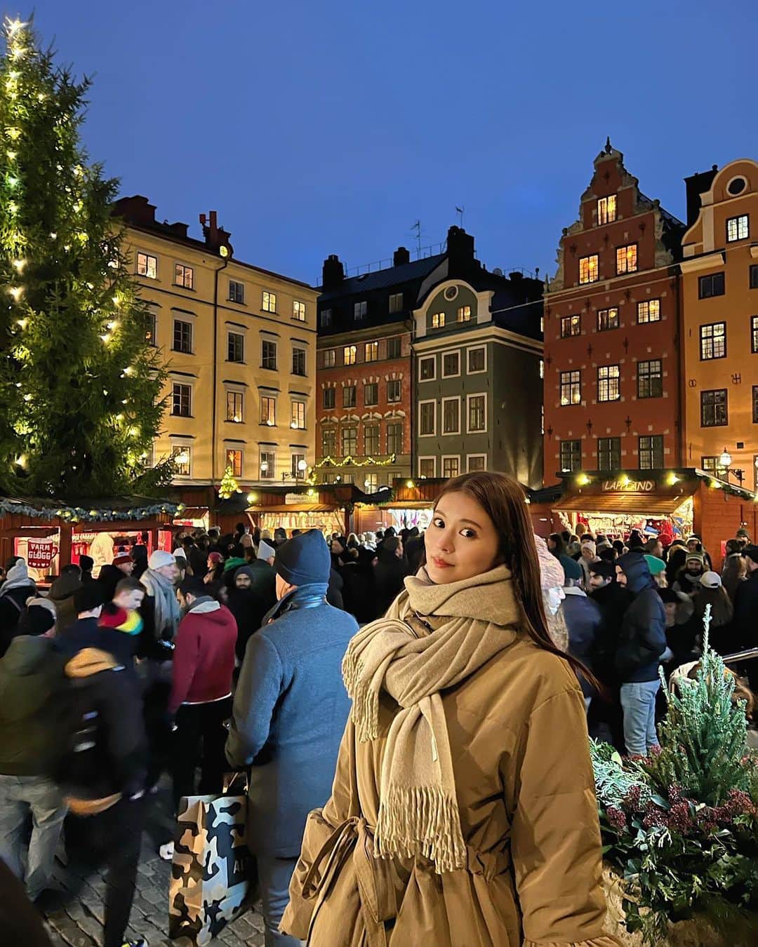 東野佑美さんのインスタグラム写真 - (東野佑美Instagram)「📍Stockholm, Sweden 載せ忘れていたスウェーデン🇸🇪 クリスマスマーケット巡りも楽しかった❤️💚  #ヨーロッパ周遊 #スウェーデン #ストックホルム #海外旅行」4月6日 20時15分 - yumi.higashino