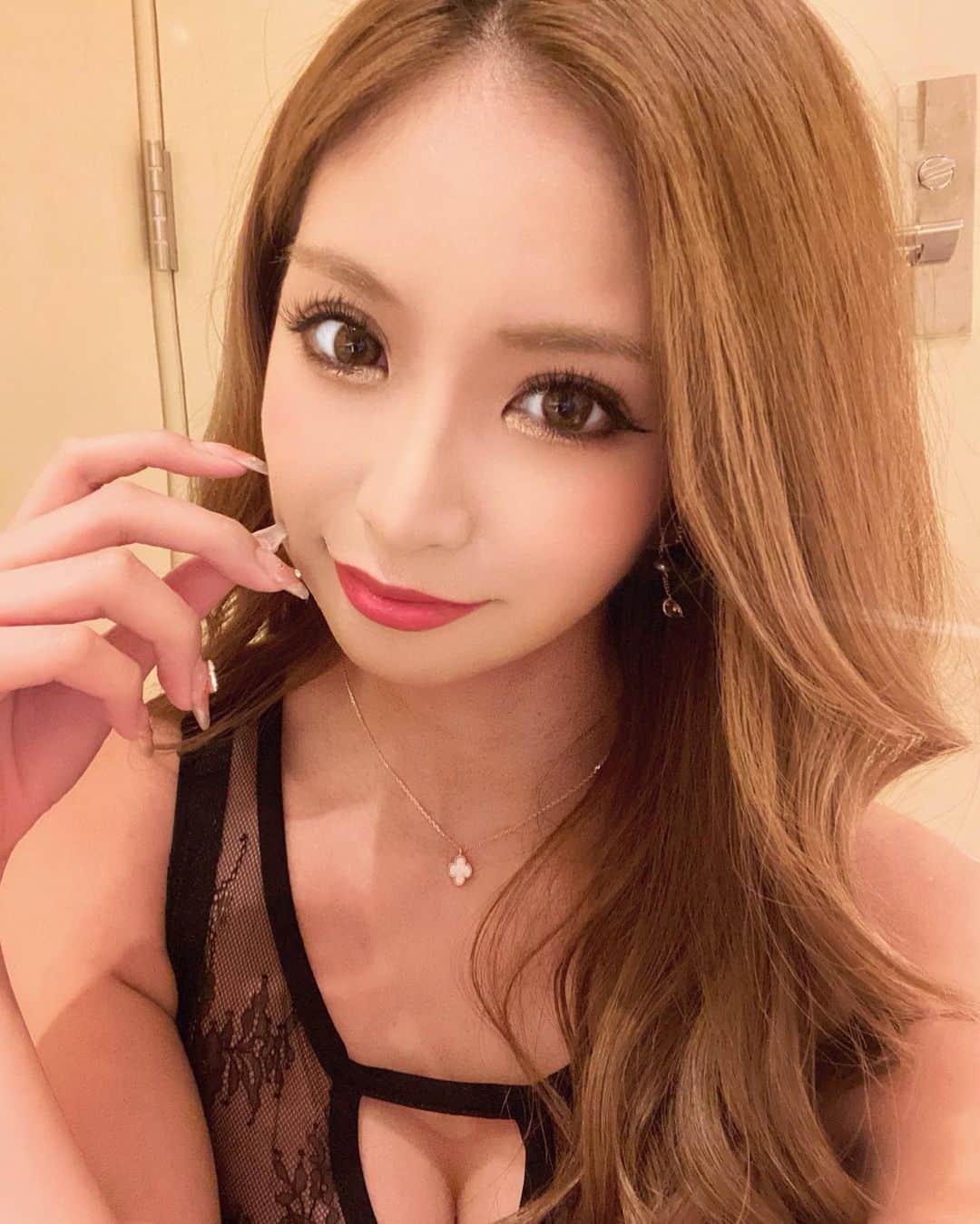 月瀬のあのインスタグラム：「. 遅くなりましたが、 3月ありがとうございました⸜( ॑꒳ ॑ )⸝‎💓 来てくれた人達みんなに感謝いっぱい🥰 いつも愛してくれてありがとう！！！ 今月はまったりめな出勤になりますが、 今月もよろしくお願いします👼🏾‎🤍」