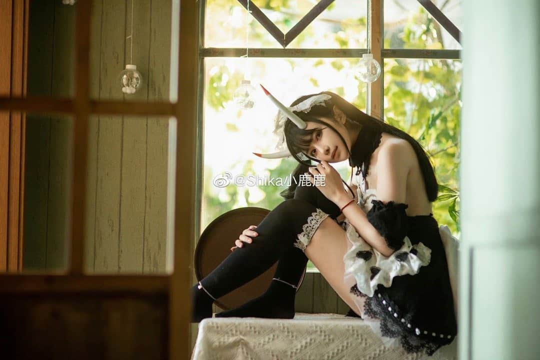 shikaのインスタグラム：「氷は少なめに？  https://fantia.jp/products/415628  #azurlane #azurlanecosplay  #能代  #碧蓝航线  #アズールレーン  #コスプレ#コスプレイヤー #コスプレ女子 #メイド #cosplay #cosplaygirl」