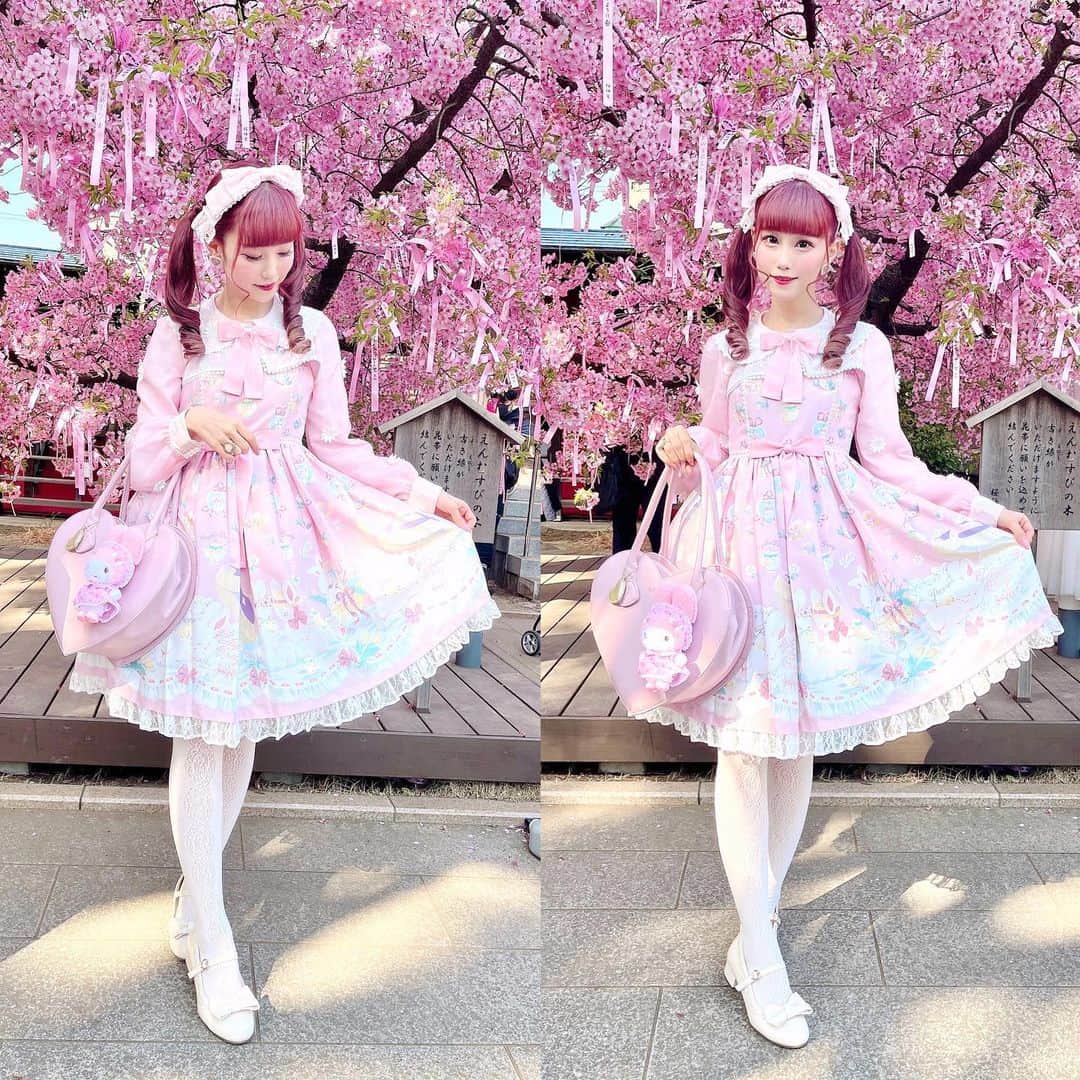 雨宮真梨子のインスタグラム：「⁡ ⁡ お花見コーデ🐇🌸💗 ⁡ Angelic Pretty うさぎのPicnic Party JSK🐰👒💕  可愛くてお気に入りのお洋服🌷♡ ⁡ ピンク大好きだから 今の時期は桜いっぱいで幸せ〜！🌸🌸🌸 ⁡ ⁡ ⁡ ⁡ ⁡ #お花見 #お花見コーデ #お花見🌸 #お花見スポット #お花見日和 #桜スポット #桜神宮 #桜ポートレート #ピンクコーデ #花見コーデ #ピクニックコーデ #ピクニック #春コーデ #春服 #春服コーデ #アンジェリックプリティ #ロリータ #公園コーデ #ロリータ #ロリータファッション #lolita #lolitafashion #sweetlolita #angelicpretty #lolitadress #lolitastyle #lolitagirl #kawaiifashion #kawaiigirl #harajukufashion #harajukustyle」