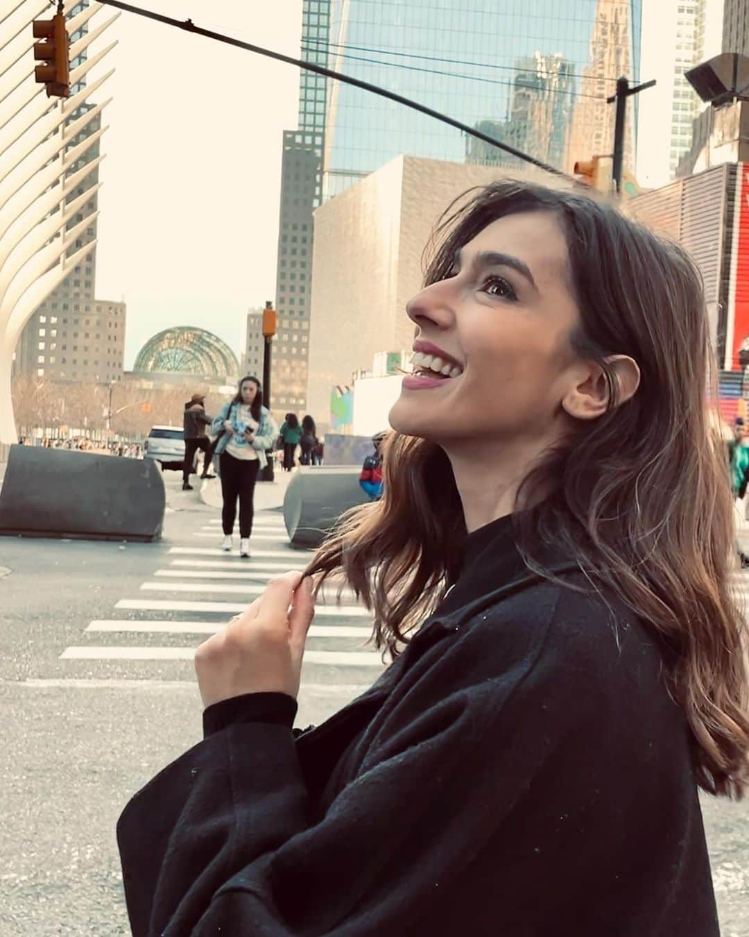 のインスタグラム：「“OH MY GOD” Parte 1 di 3000 che seguiranno. Che sballo inenarrabile amici, quì sono le 8 del mattino, occhi sgranati , gambe forti e torno a tuffarmi nella grande mela.  . . . #newyorknewyork  #🍩」