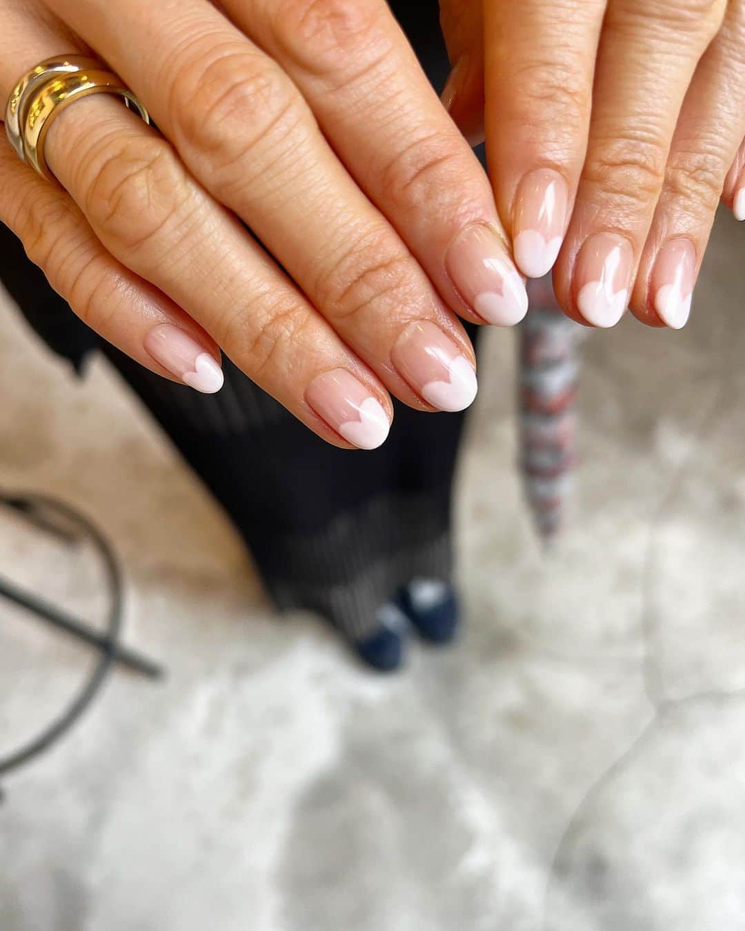 Kana Kobayashiさんのインスタグラム写真 - (Kana KobayashiInstagram)「あわーい、ピンクの♡フレンチ #nails #フレンチネイル #ハートフレンチ #シンプルネイル #ネイル #ネイルデザイン #ネイルアート #東京ネイルサロン #日本橋ネイルサロン」4月6日 21時02分 - anela_kana