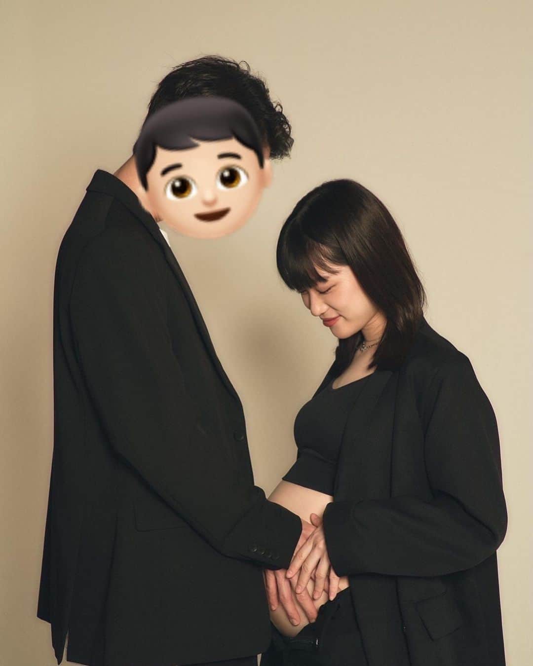 金澤葵さんのインスタグラム写真 - (金澤葵Instagram)「. maternity Photo📷  少し前に思い出に撮影して頂きました♡ @rinakokitahatake   こんなに大きいけど今と比べたら、 小さく感じるくらい毎日成長しておりますっ  相変わらずマイナートラブルに悩まされる日々ですが それ以上に会えるのが楽しみです👶🏻  #maternity #maternityphotography  しっかりでべそです🤣」4月6日 21時14分 - aoi_kanazawa